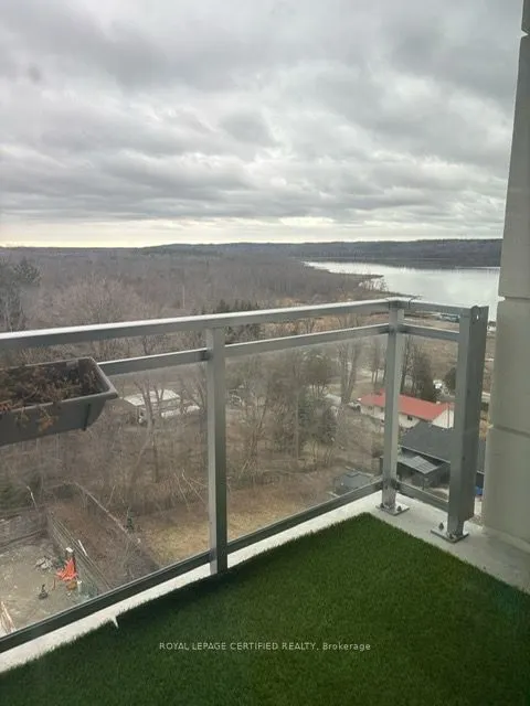 56 Lakeside Terrace #803