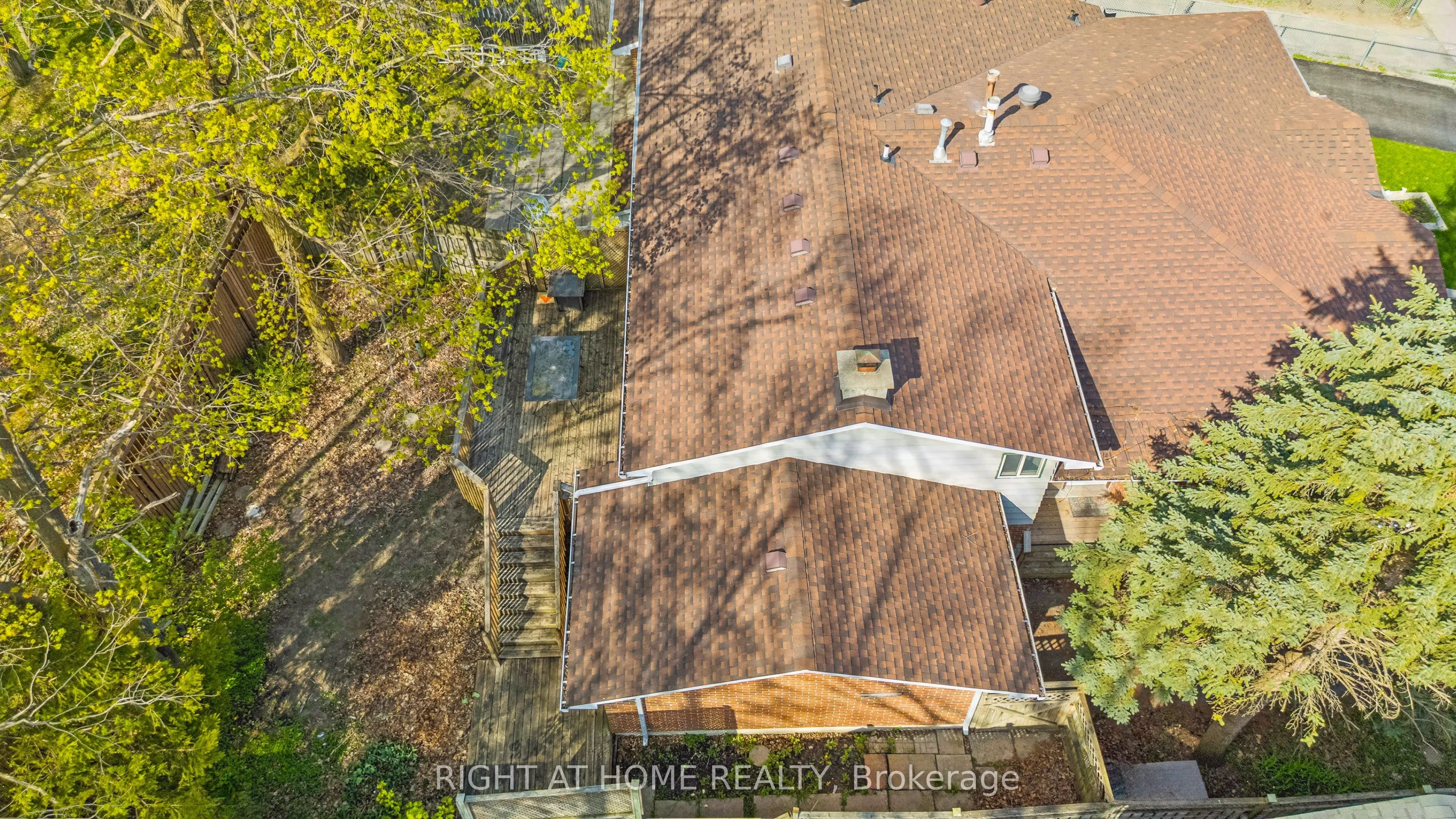 21 Ashdale Court