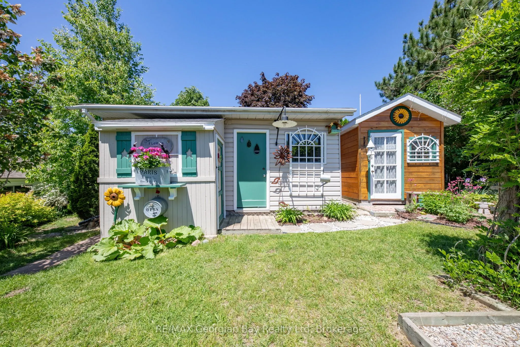 32 BONAVENTURE Place