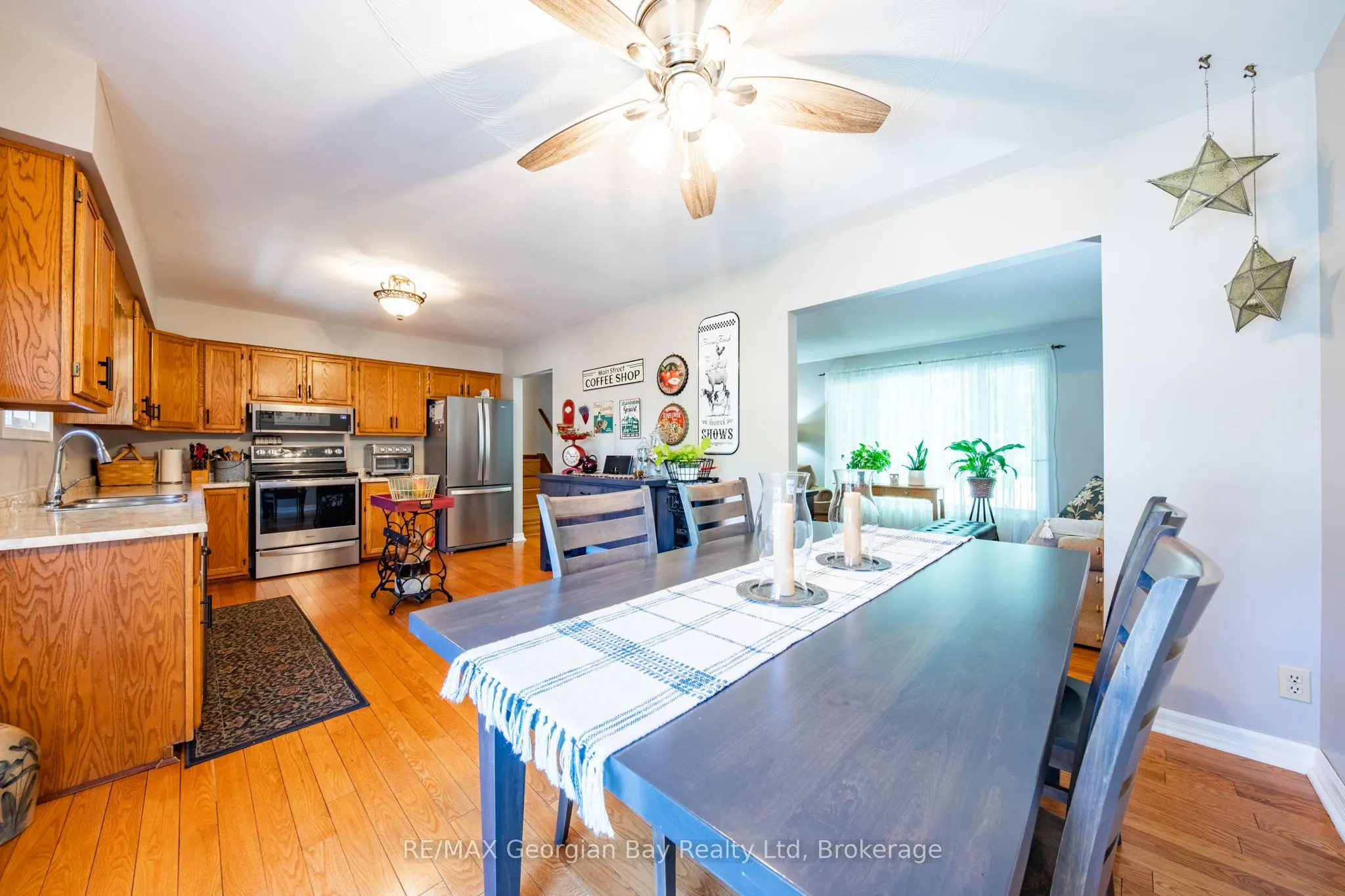 32 BONAVENTURE Place