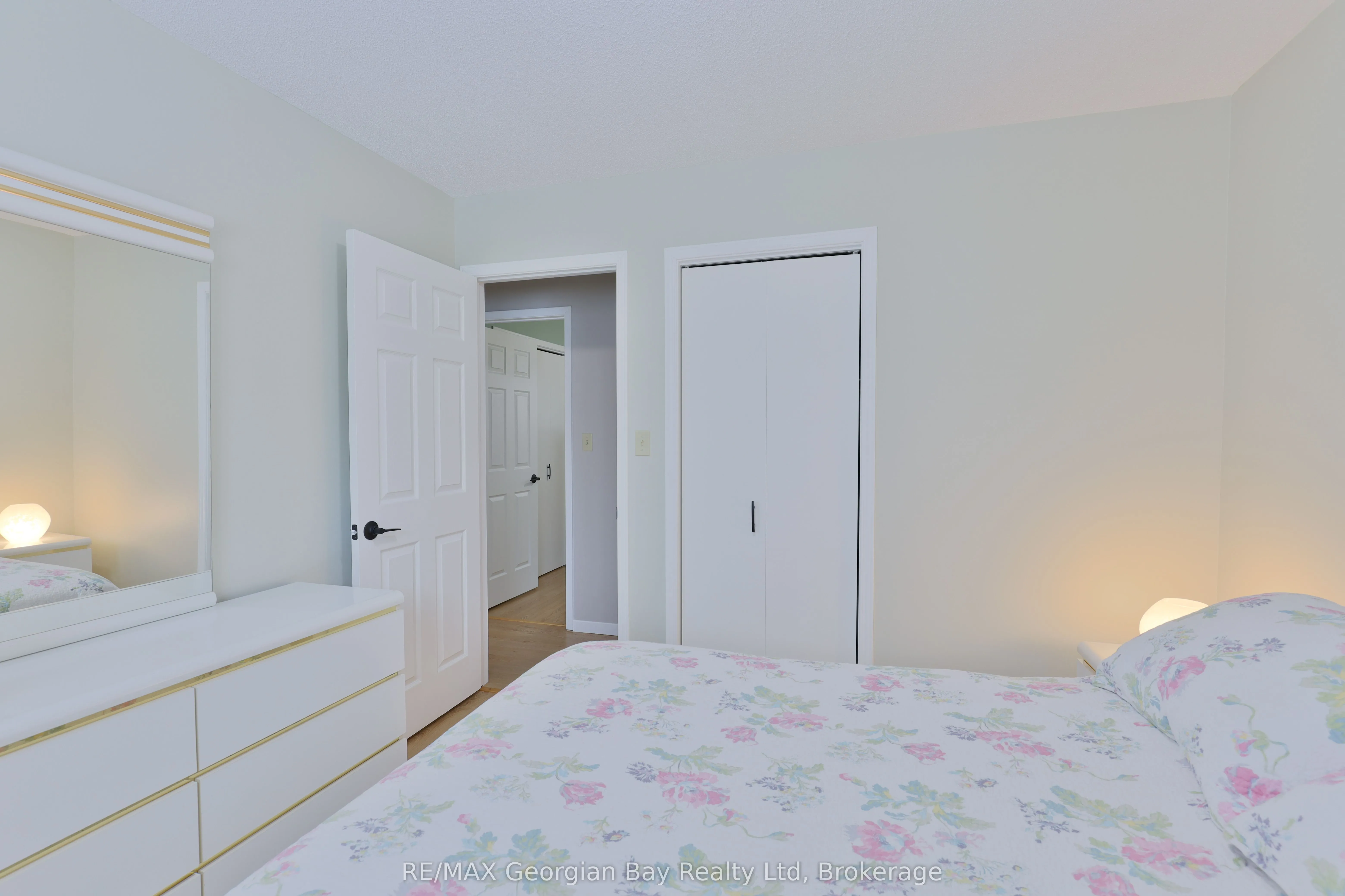 32 BONAVENTURE Place