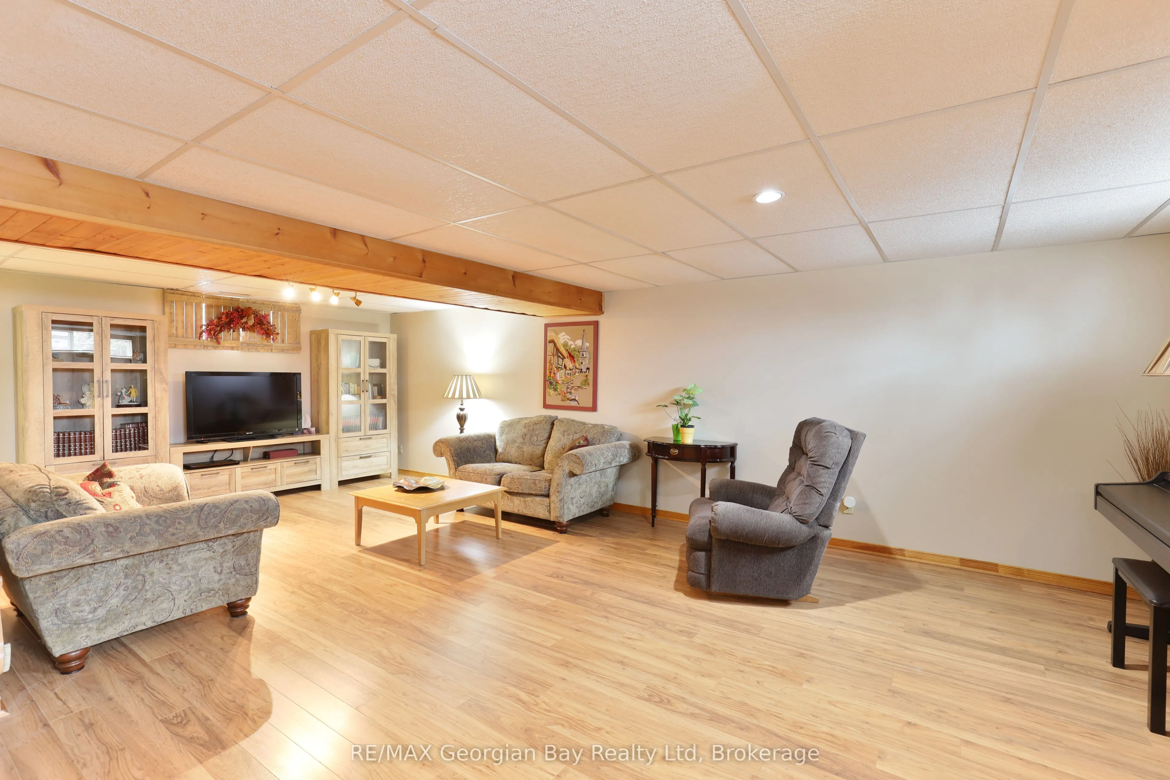 32 BONAVENTURE Place