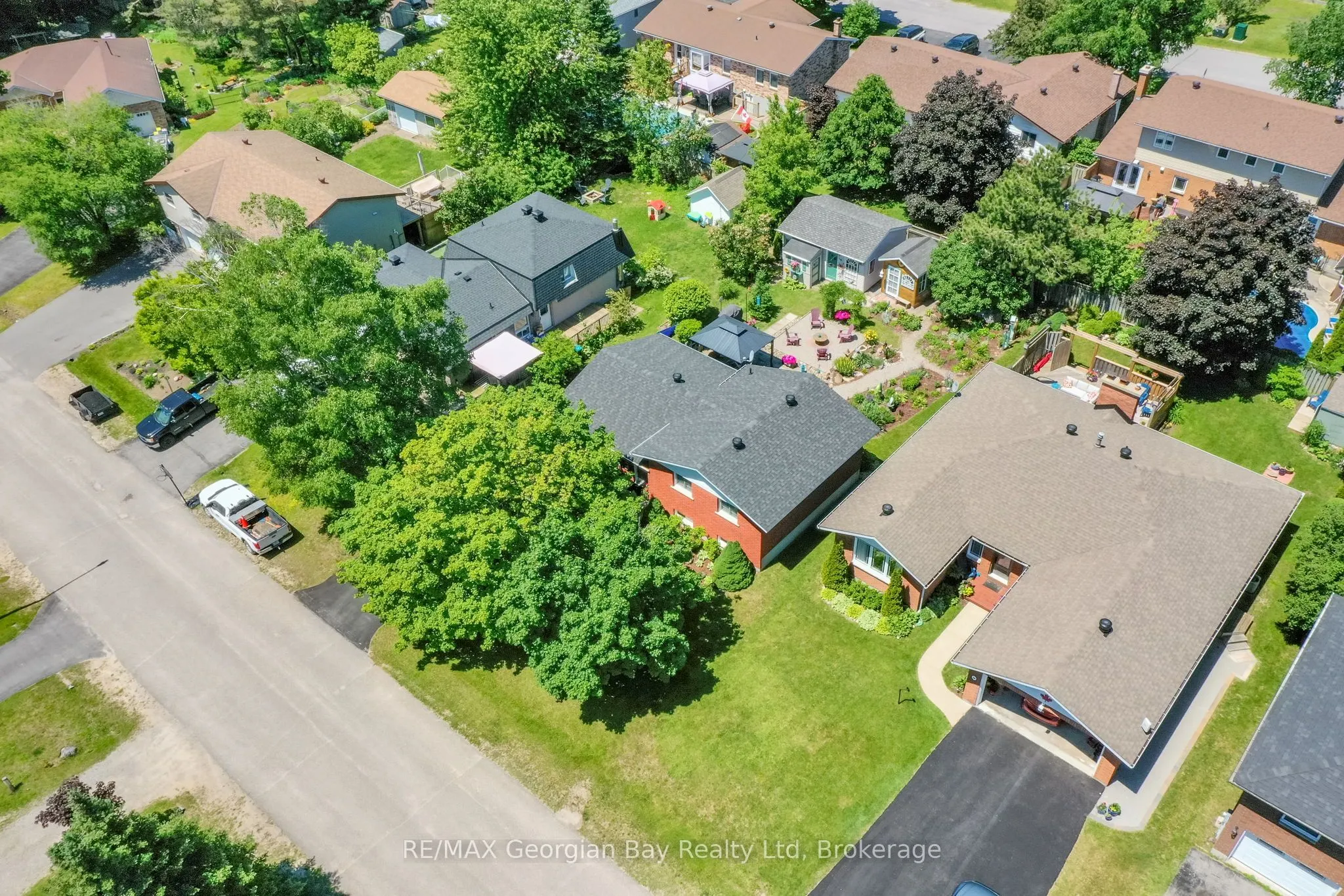32 BONAVENTURE Place