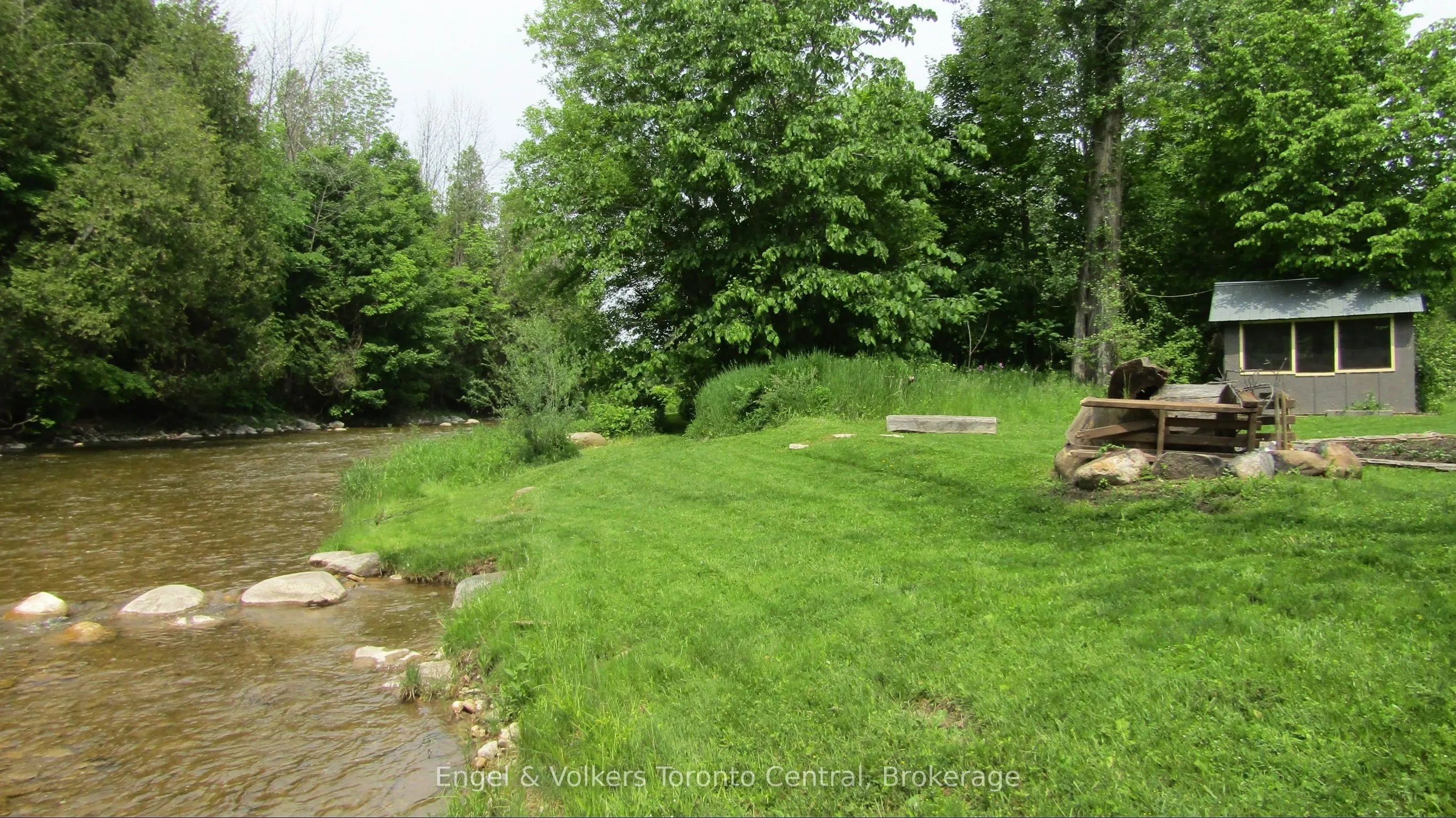 7237 Nottawasaga 6/7 Side Road