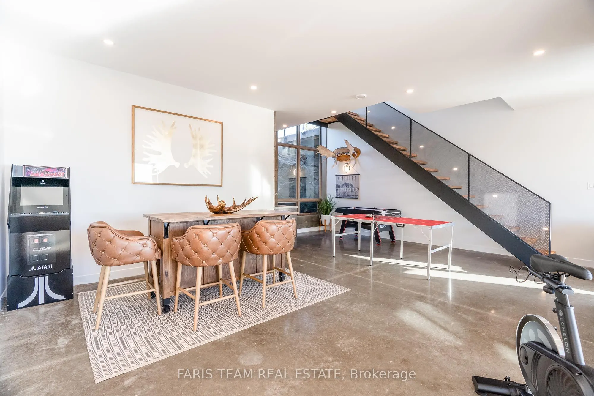 3886 East Shore Road