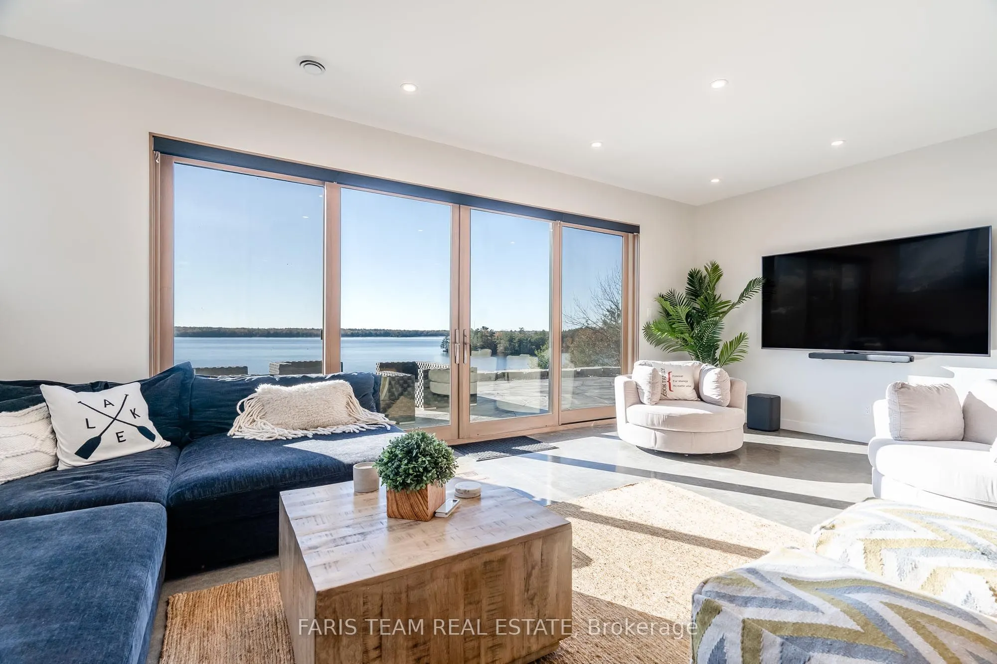 3886 East Shore Road