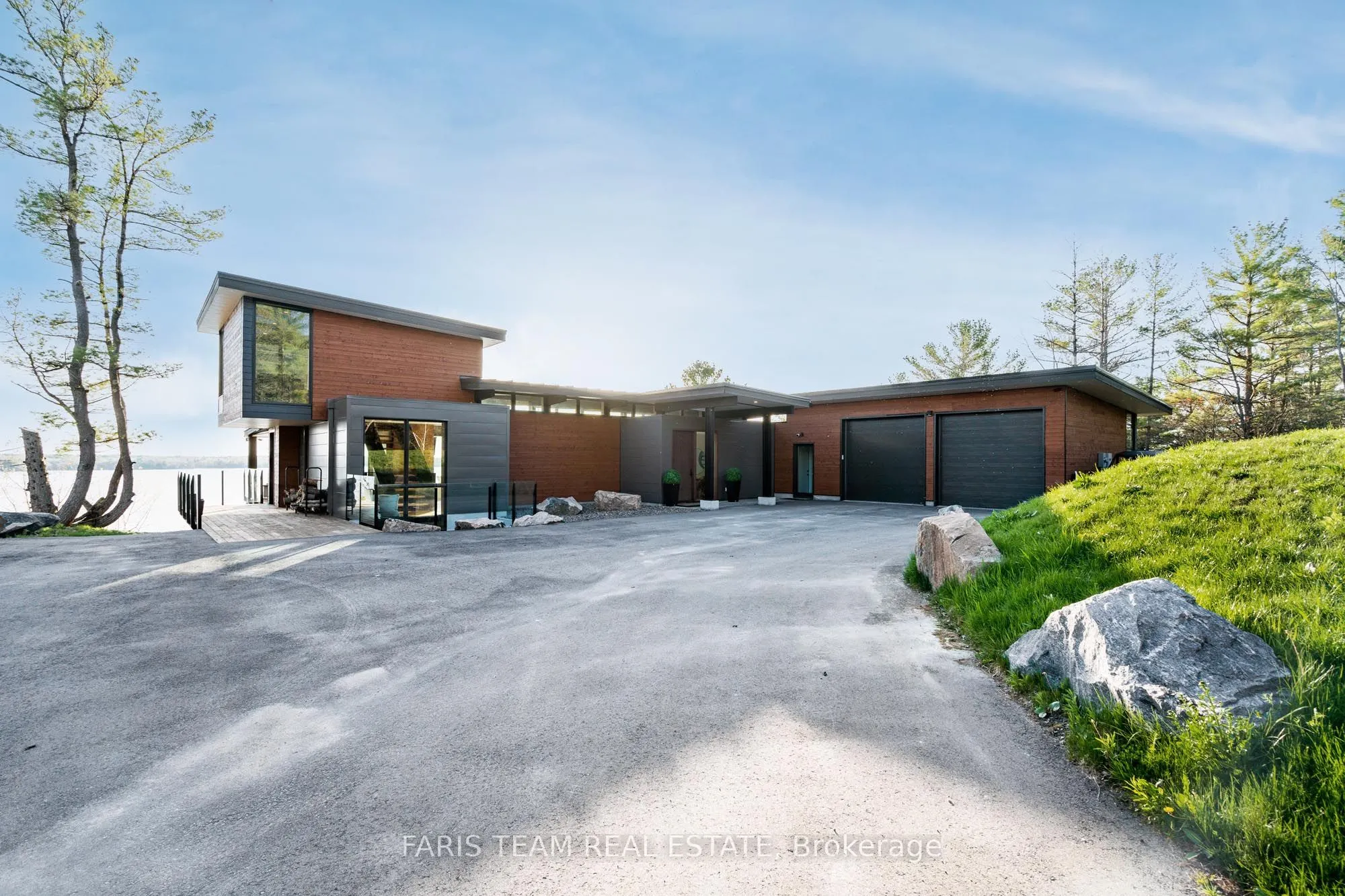 3886 East Shore Road