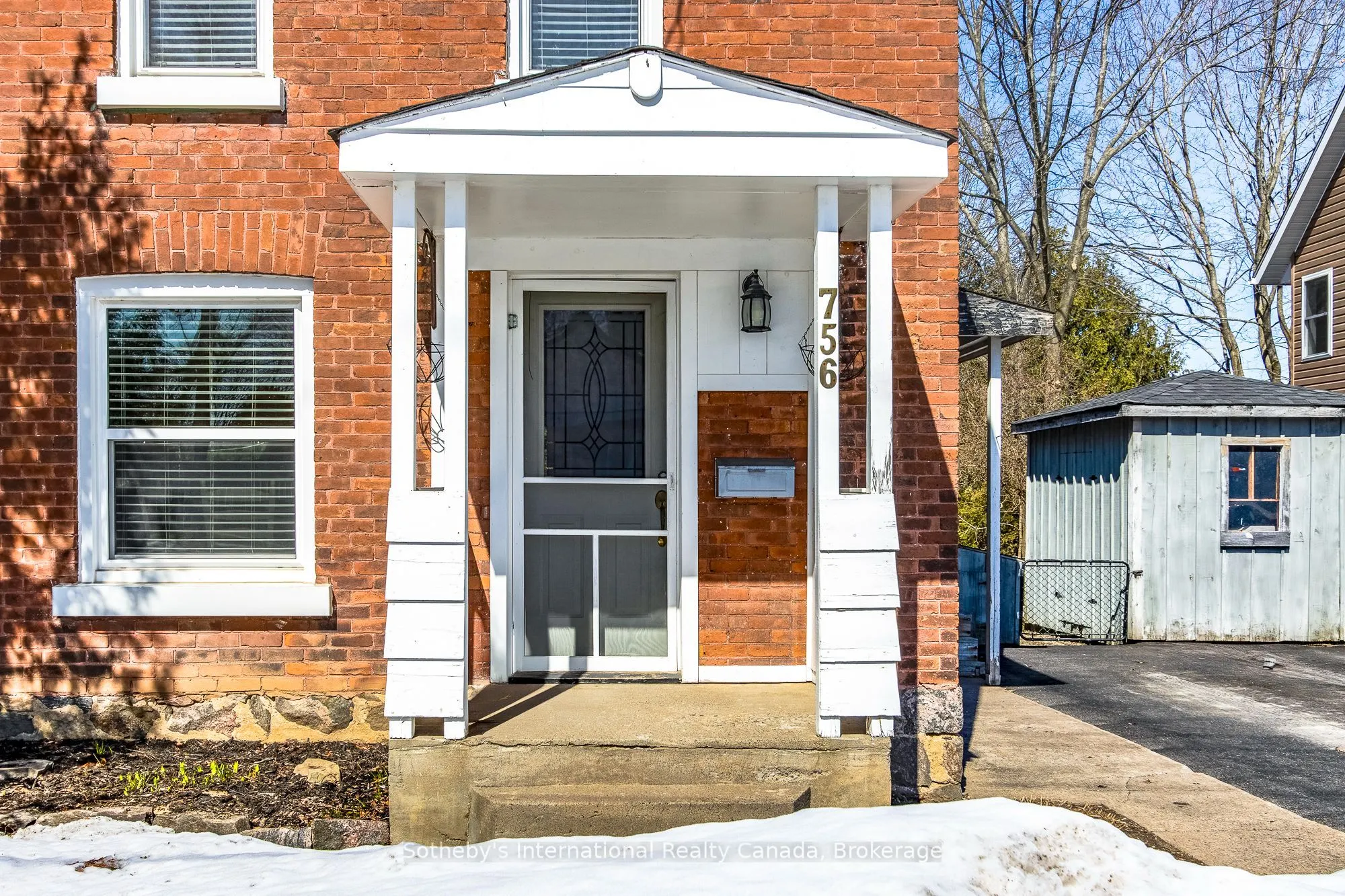 756 Quebec Street