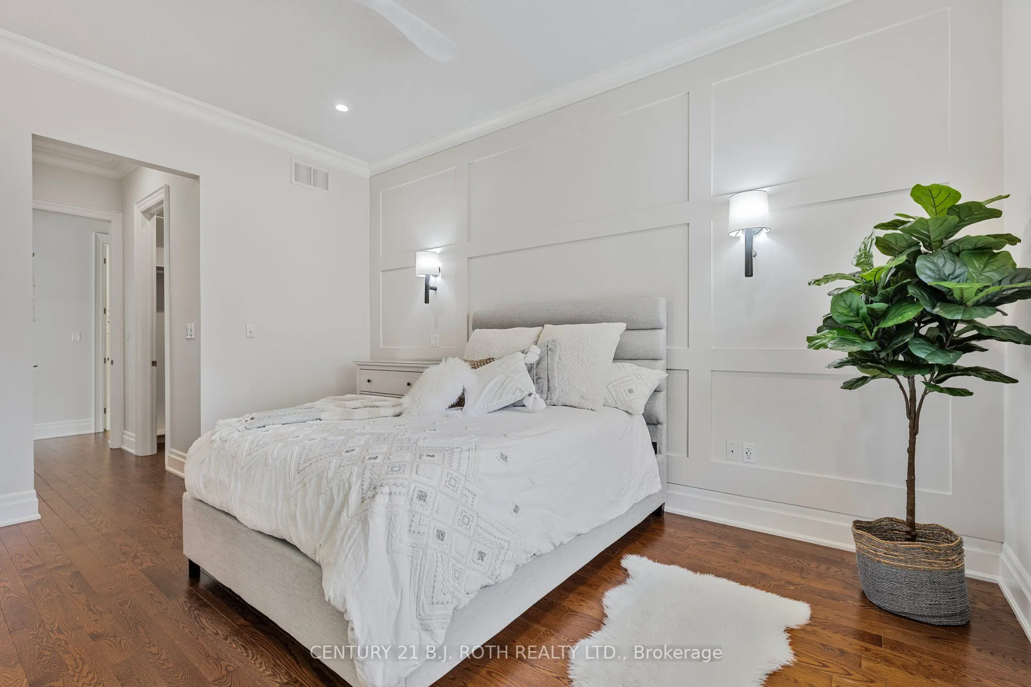 284 Codrington Street