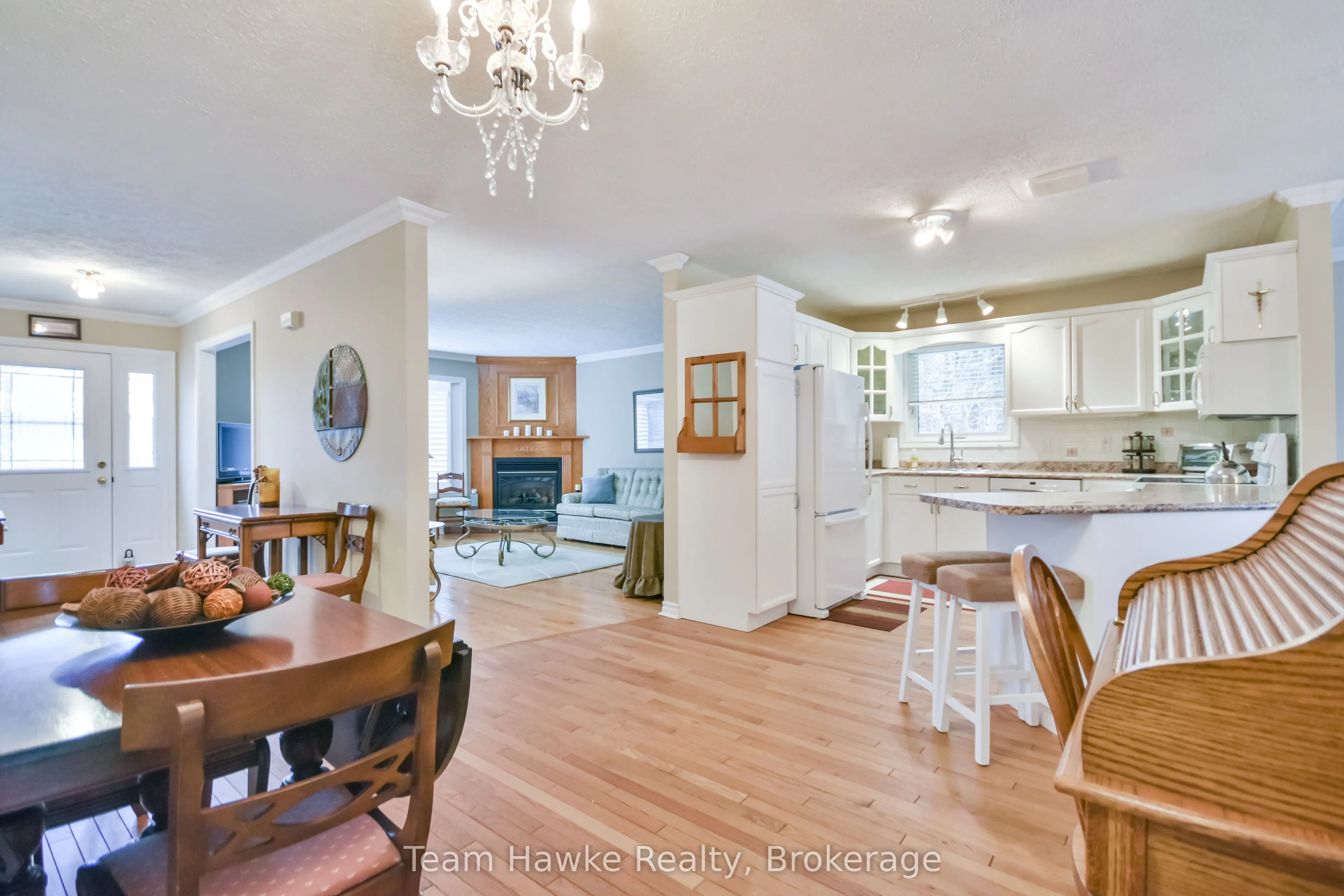 90 Burke Street, #20