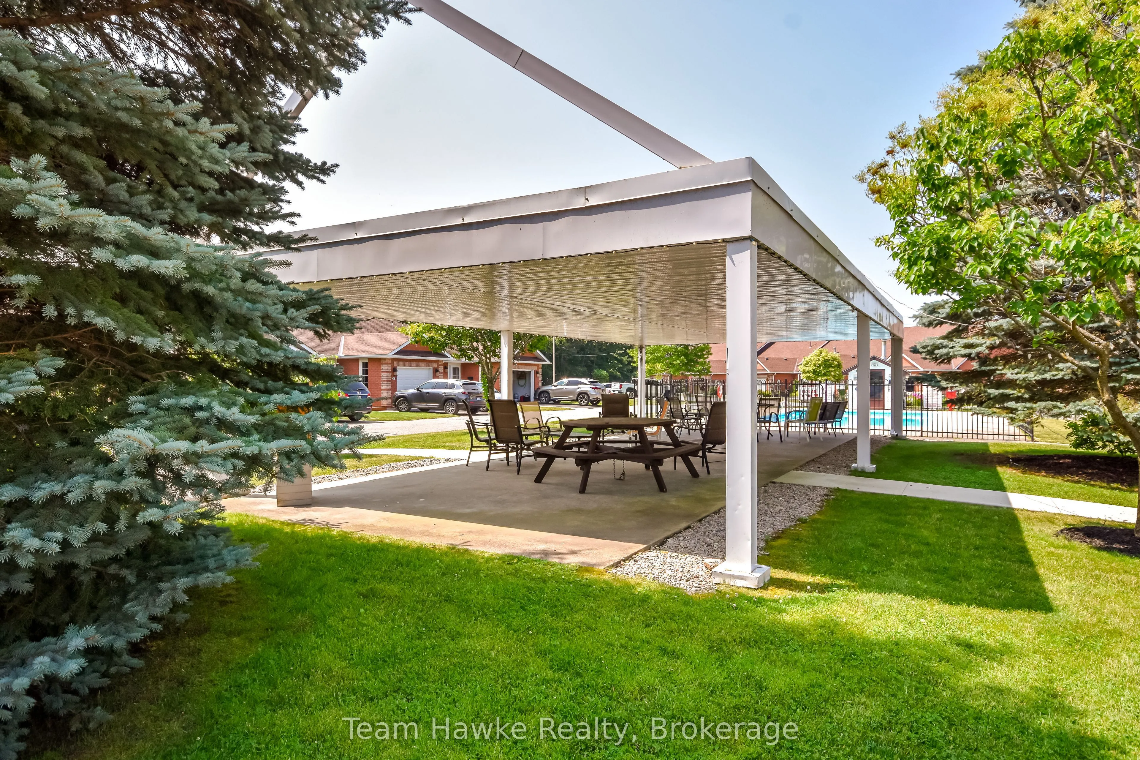 90 Burke Street, #20