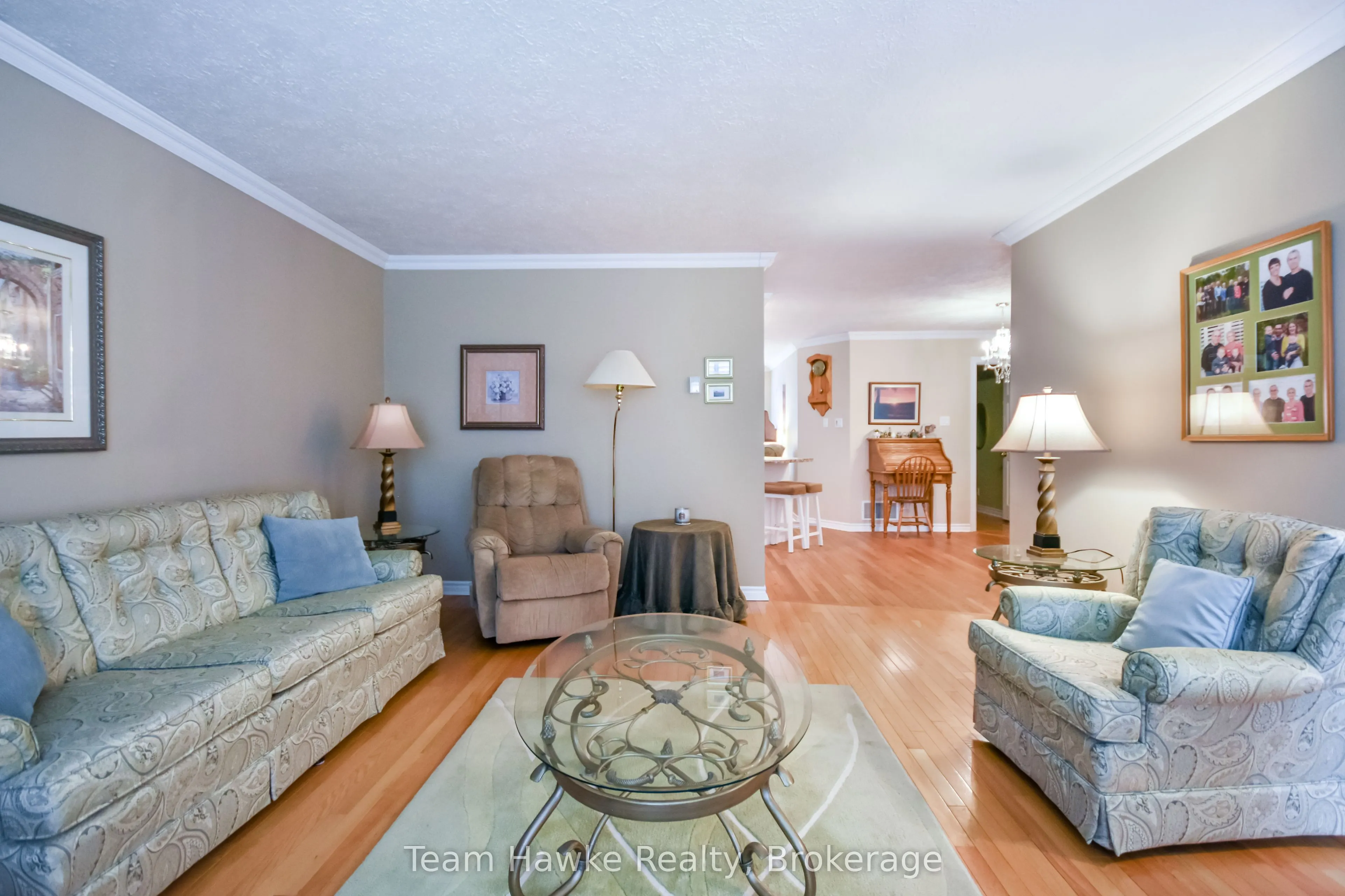 90 Burke Street, #20