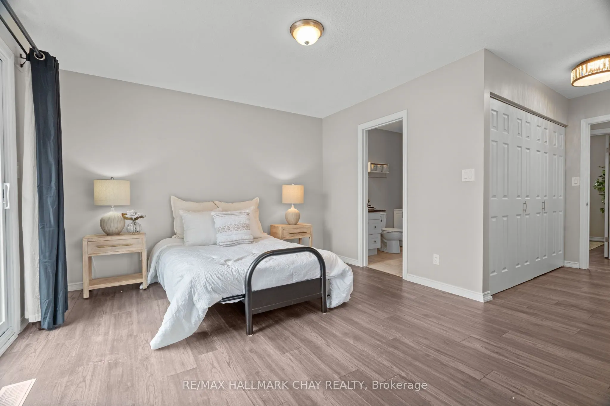 1 Olive Crescent #4