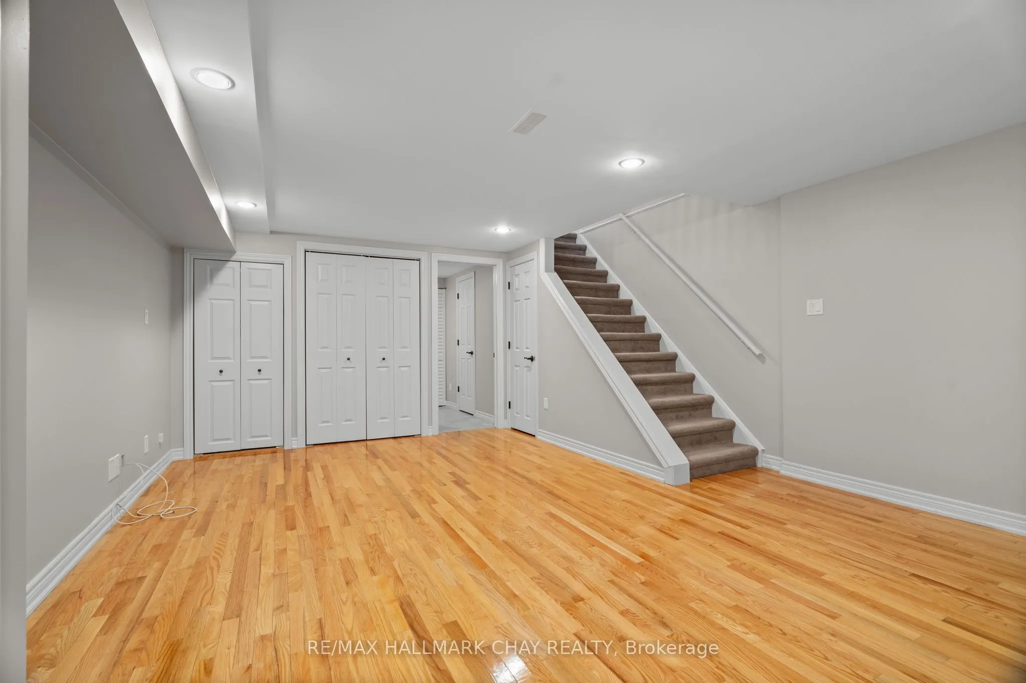 1 Olive Crescent #4