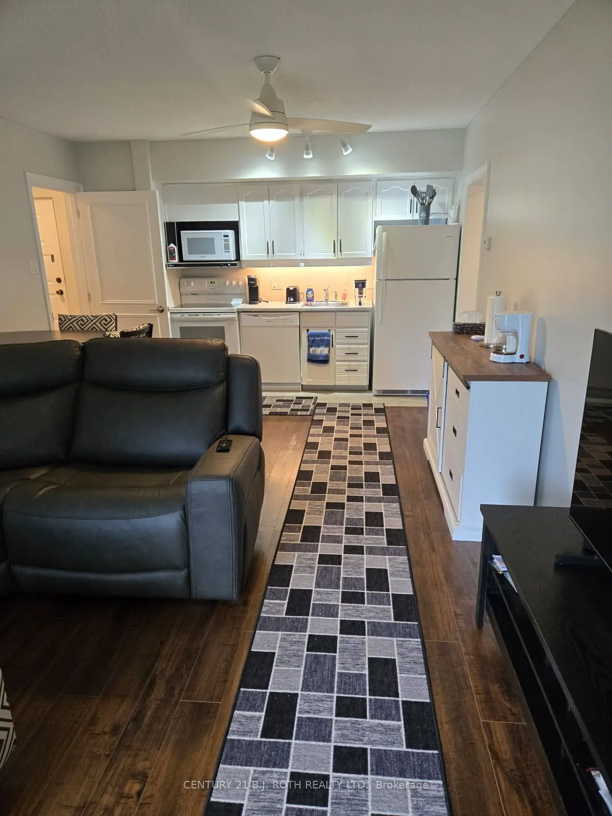 60 Laguna Parkway, #15