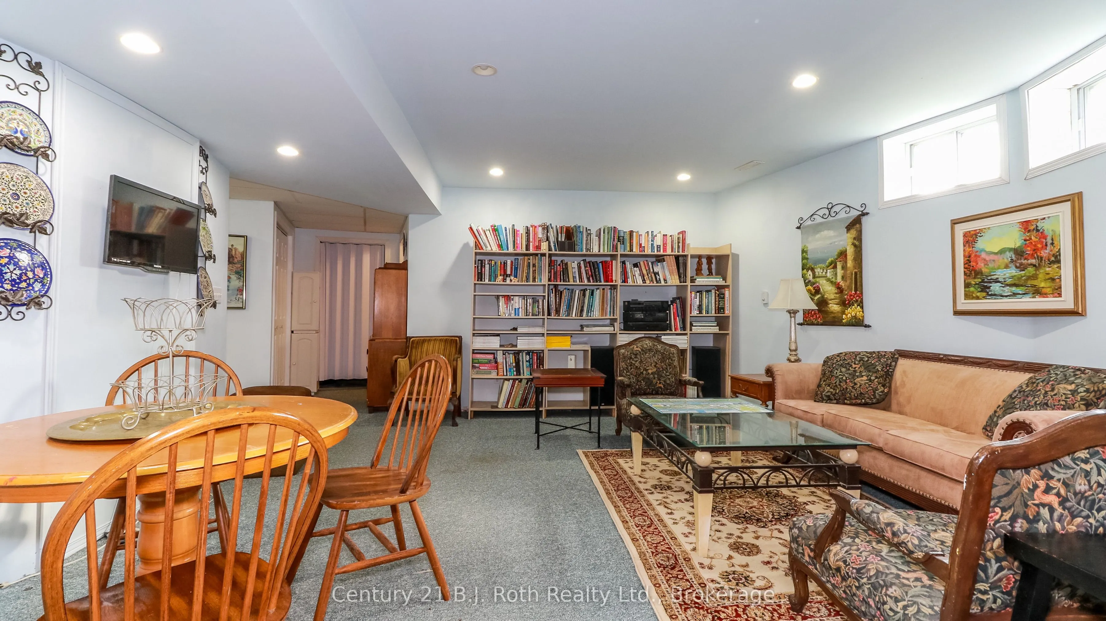 20 Grant Avenue E