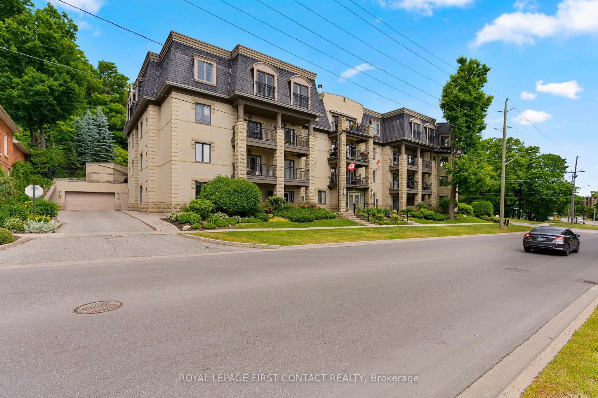 200 Collier Street #104