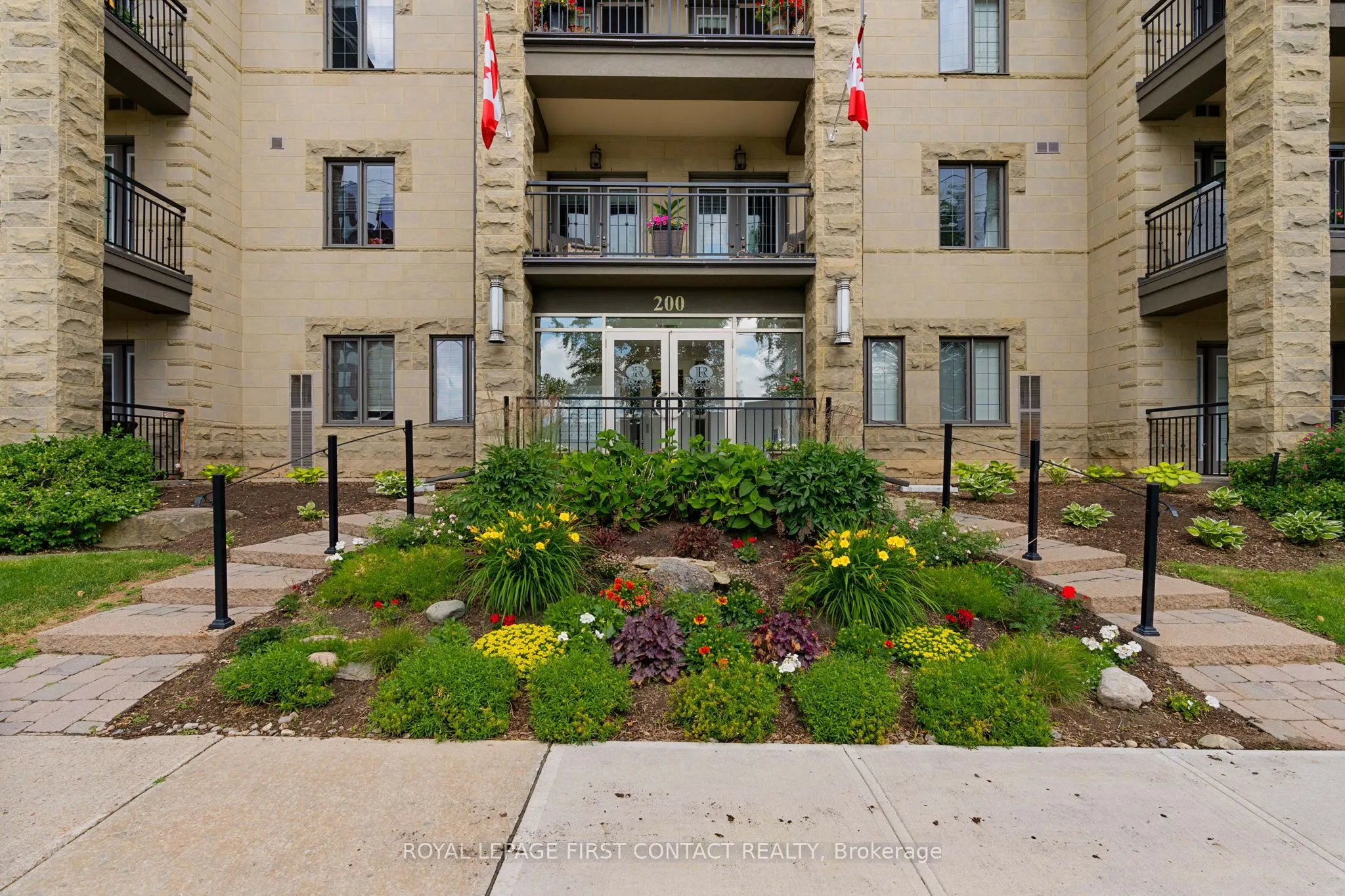 200 Collier Street #104