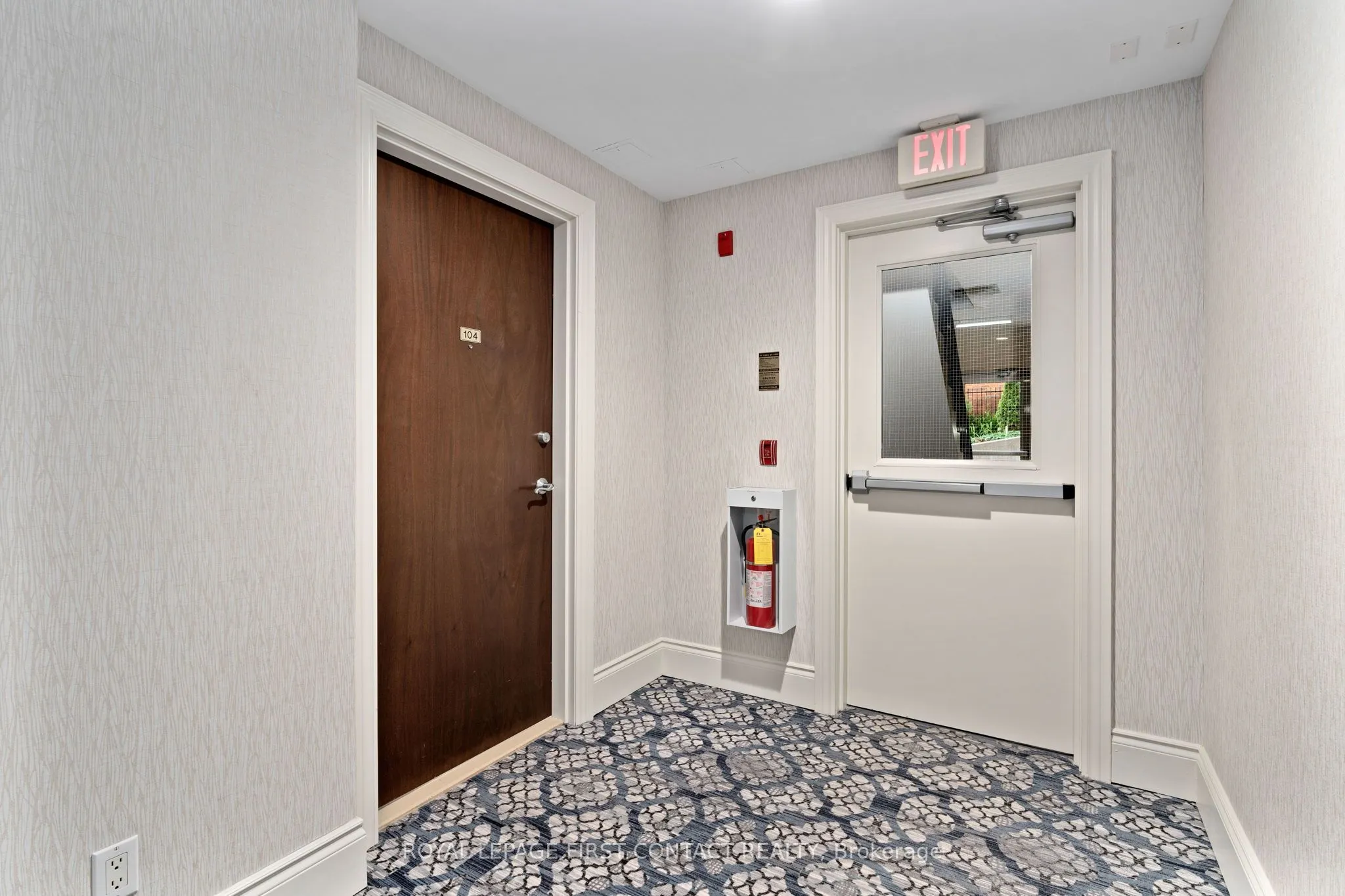 200 Collier Street #104