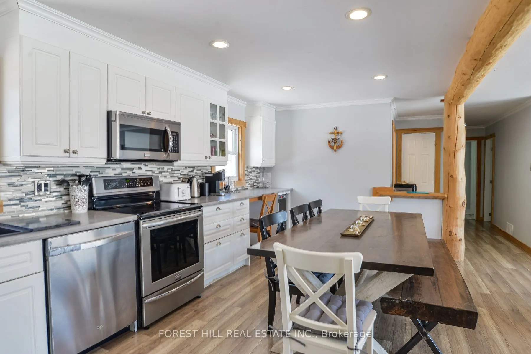 4099 Glen Cedar Drive