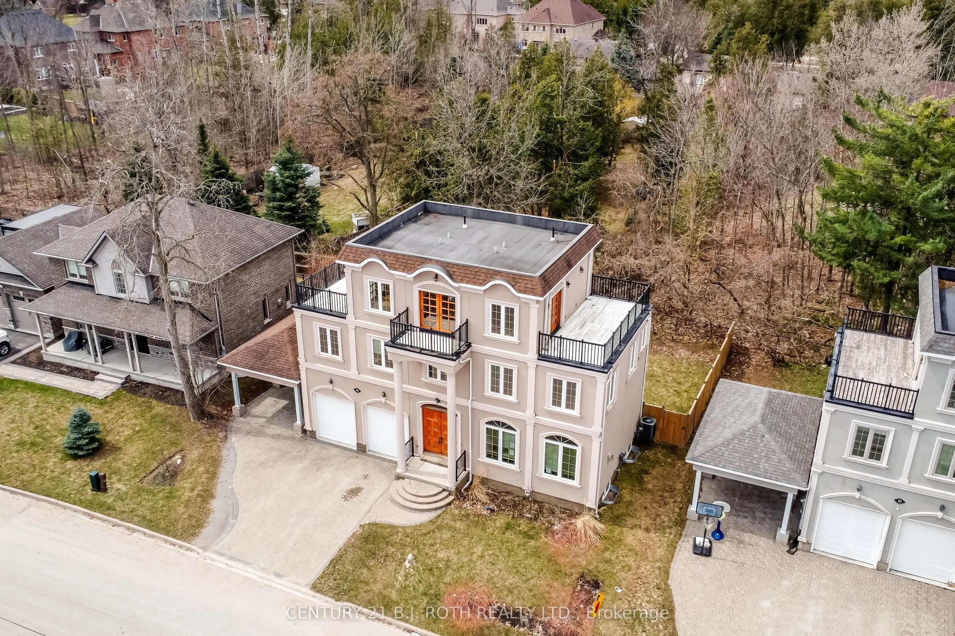 16 GRAY Lane