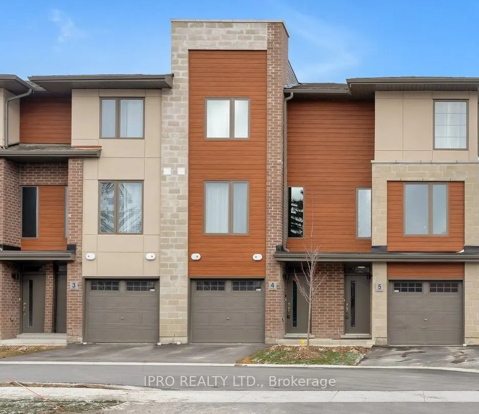 33 DAWSON Drive, #4