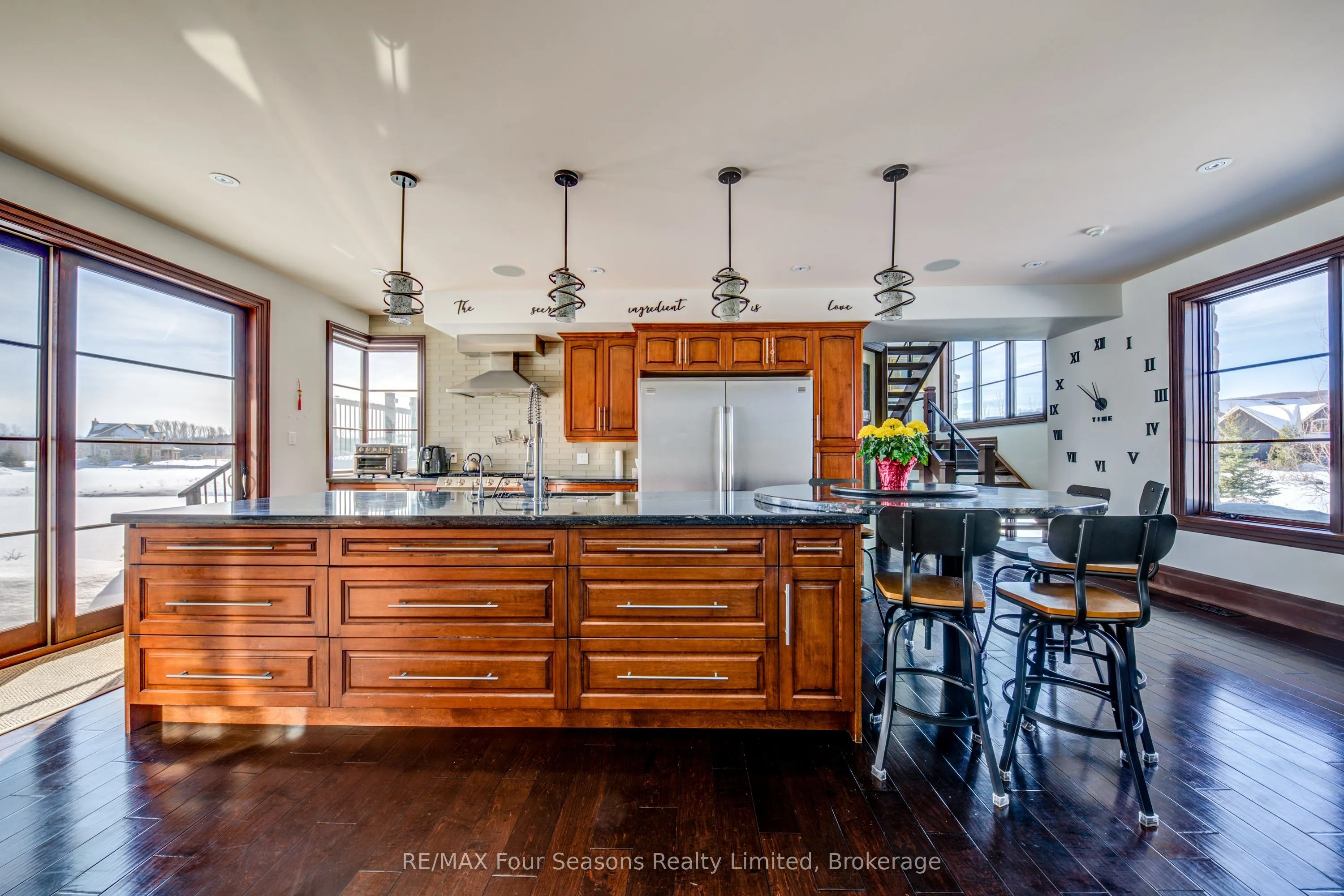 12 Windrose Valley Boulevard
