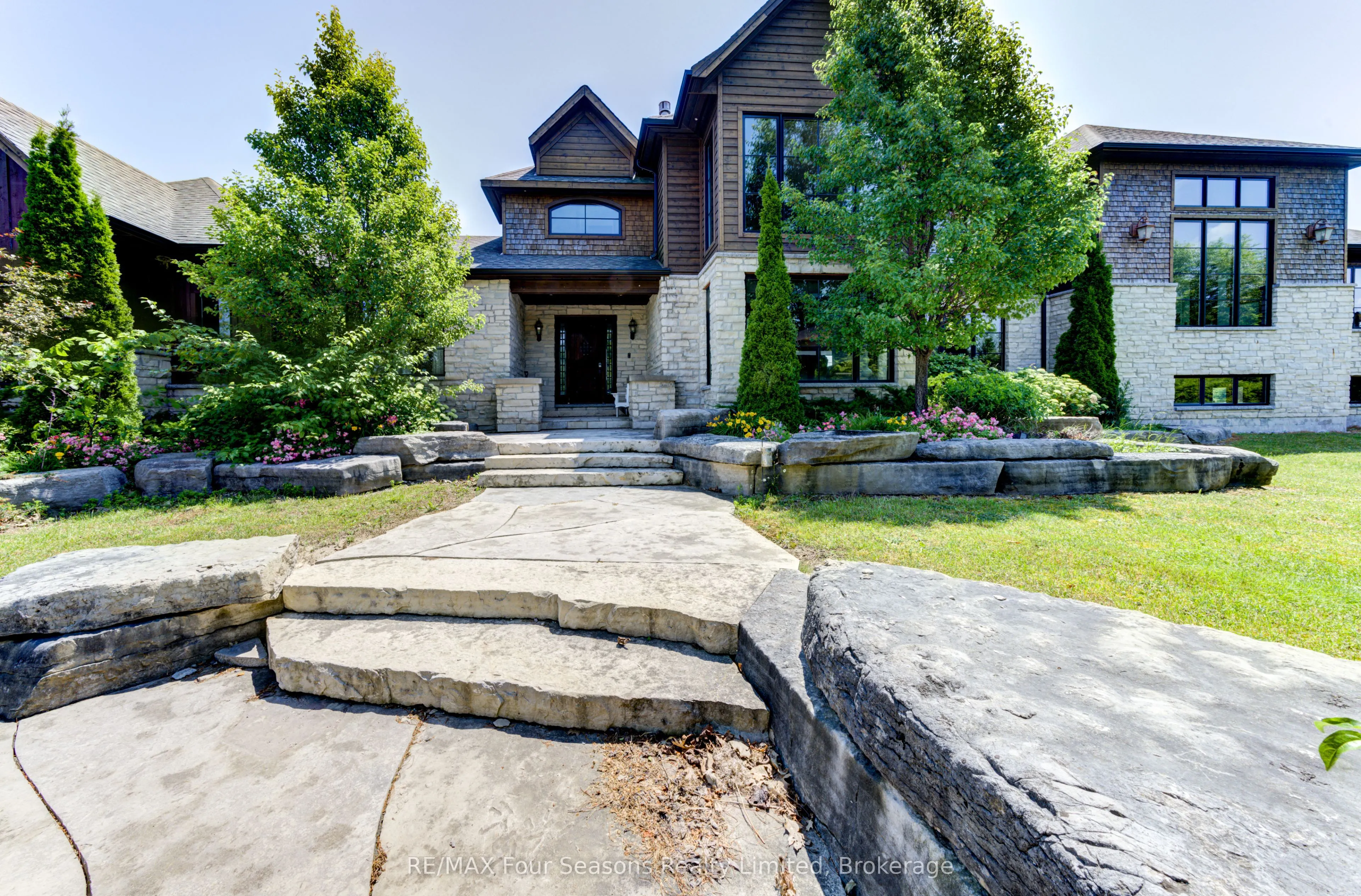12 Windrose Valley Boulevard