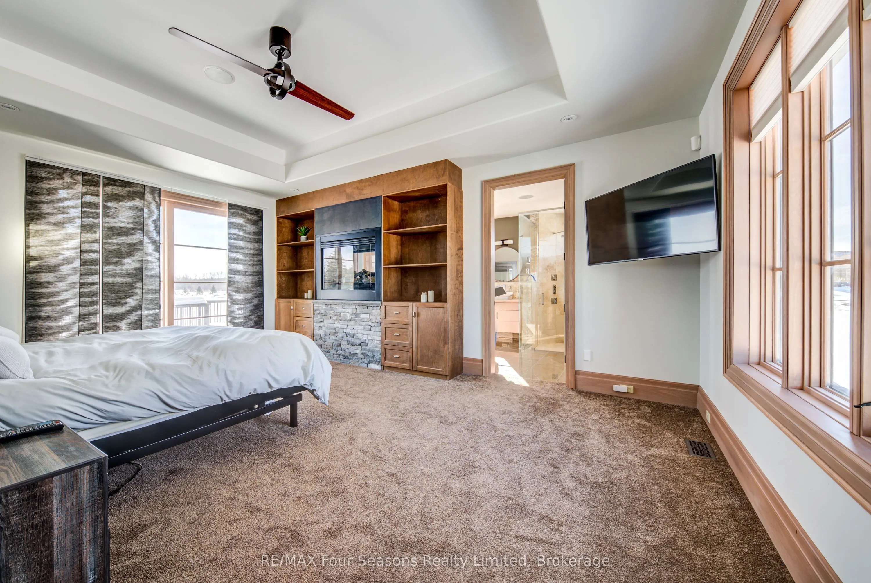 12 Windrose Valley Boulevard