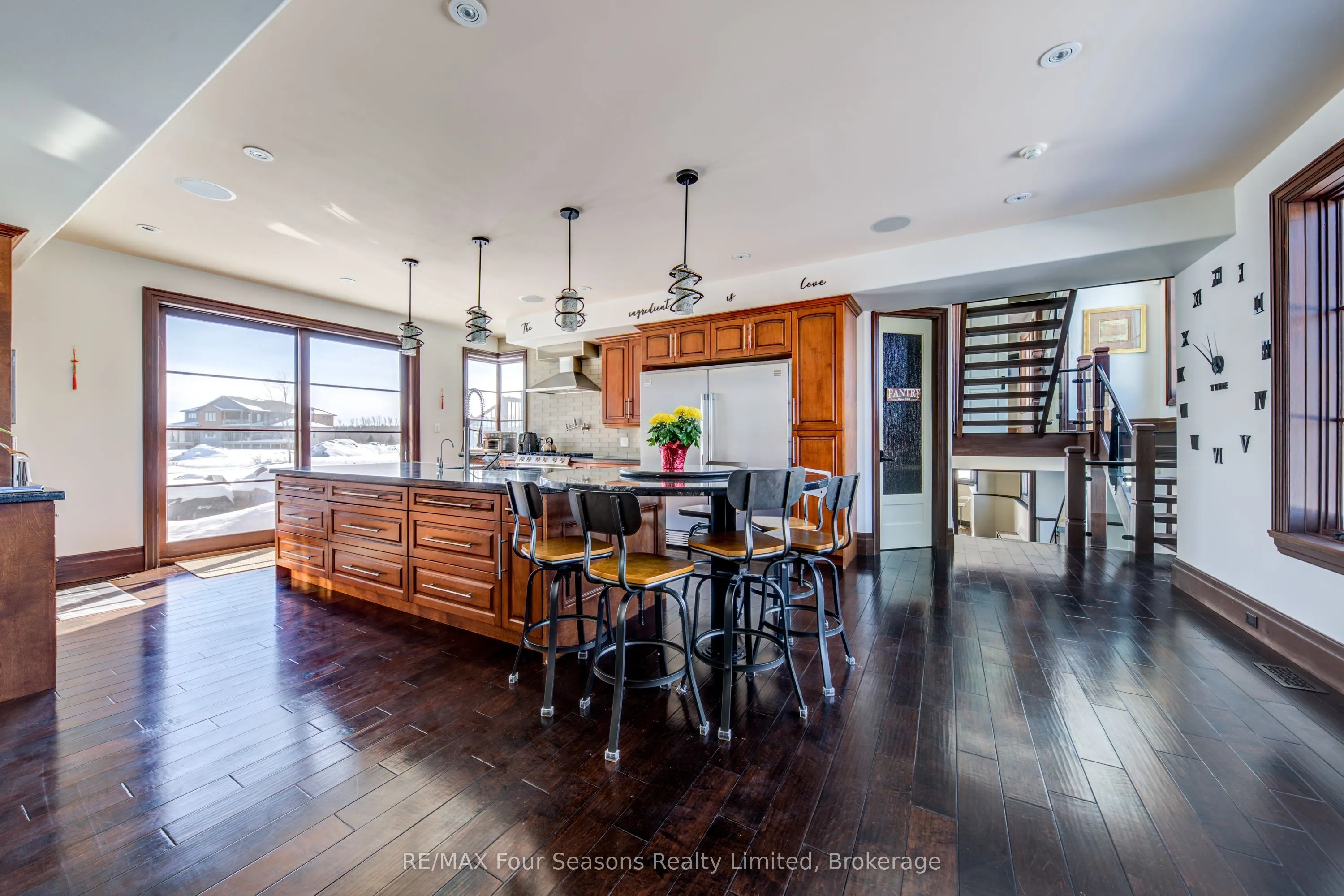 12 Windrose Valley Boulevard