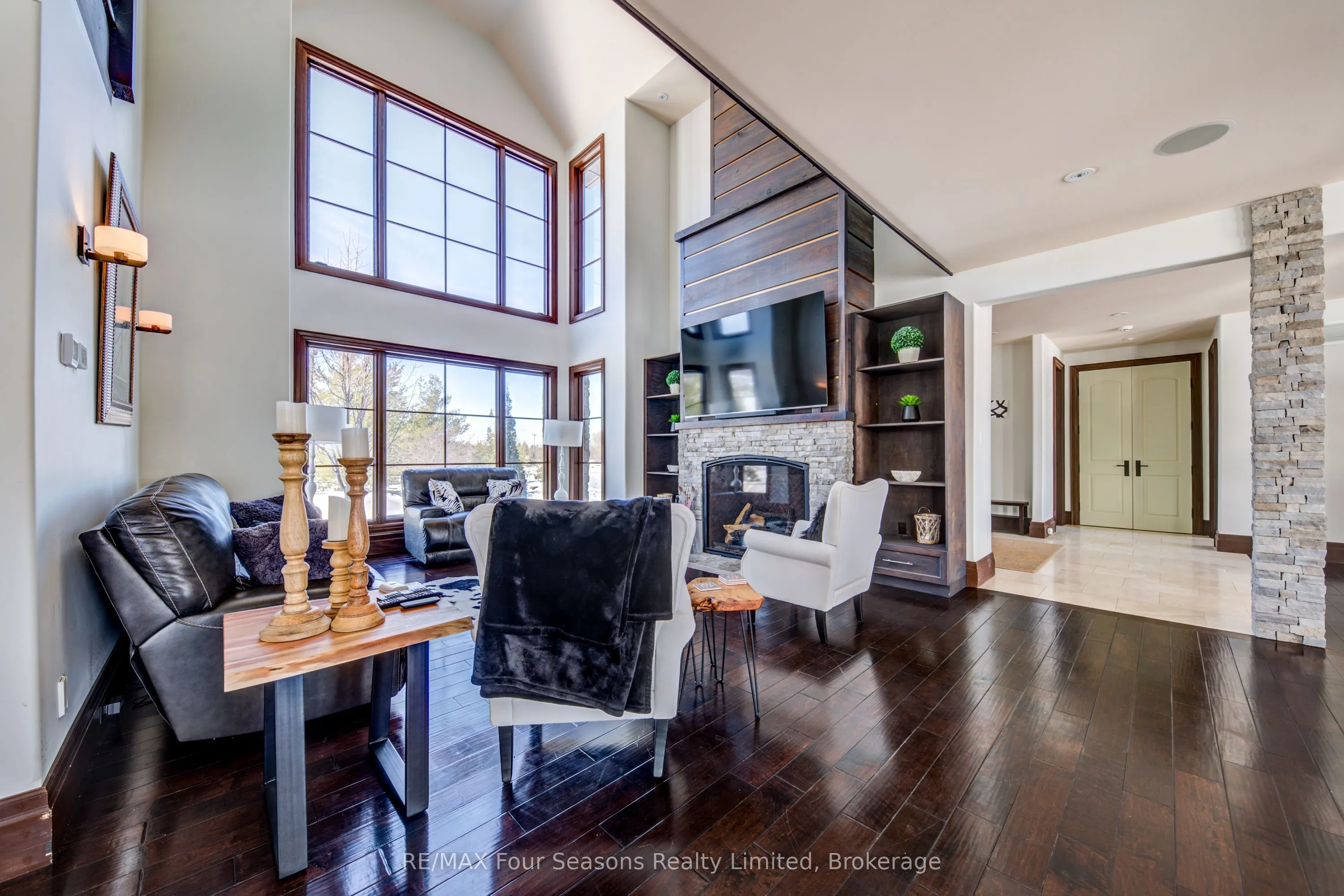 12 Windrose Valley Boulevard