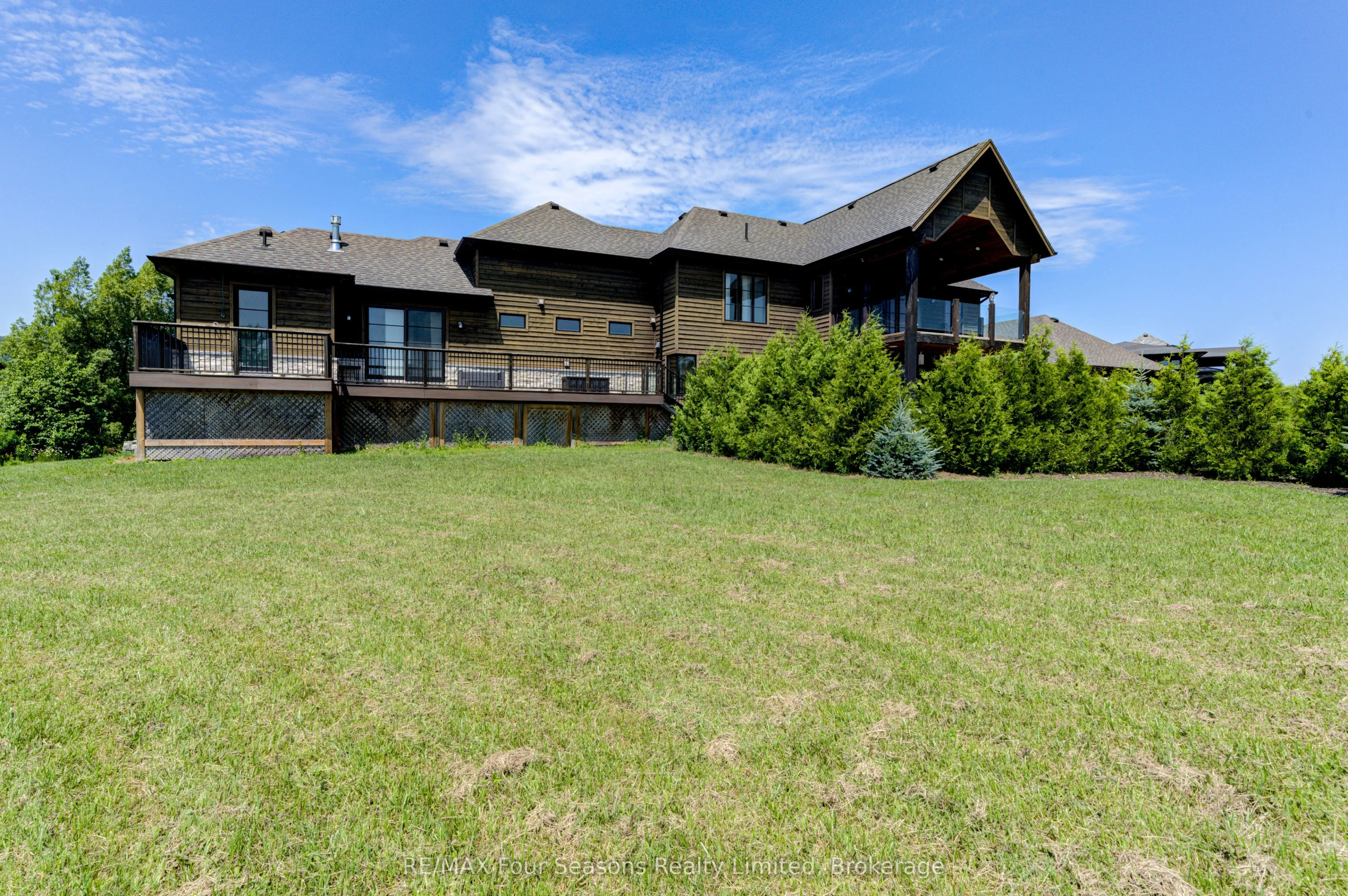 12 Windrose Valley Boulevard