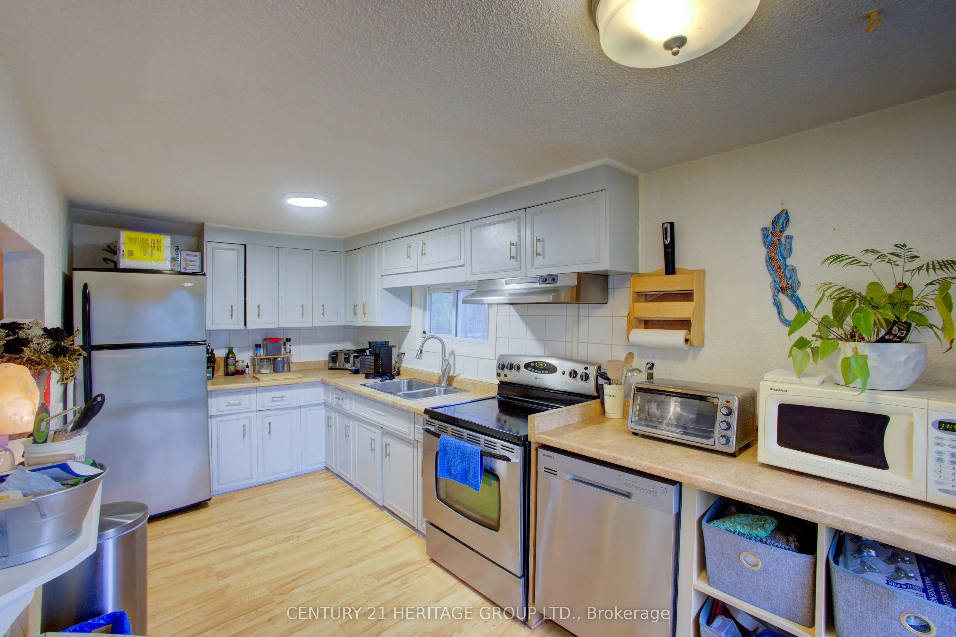 103 Sunnidale Road S