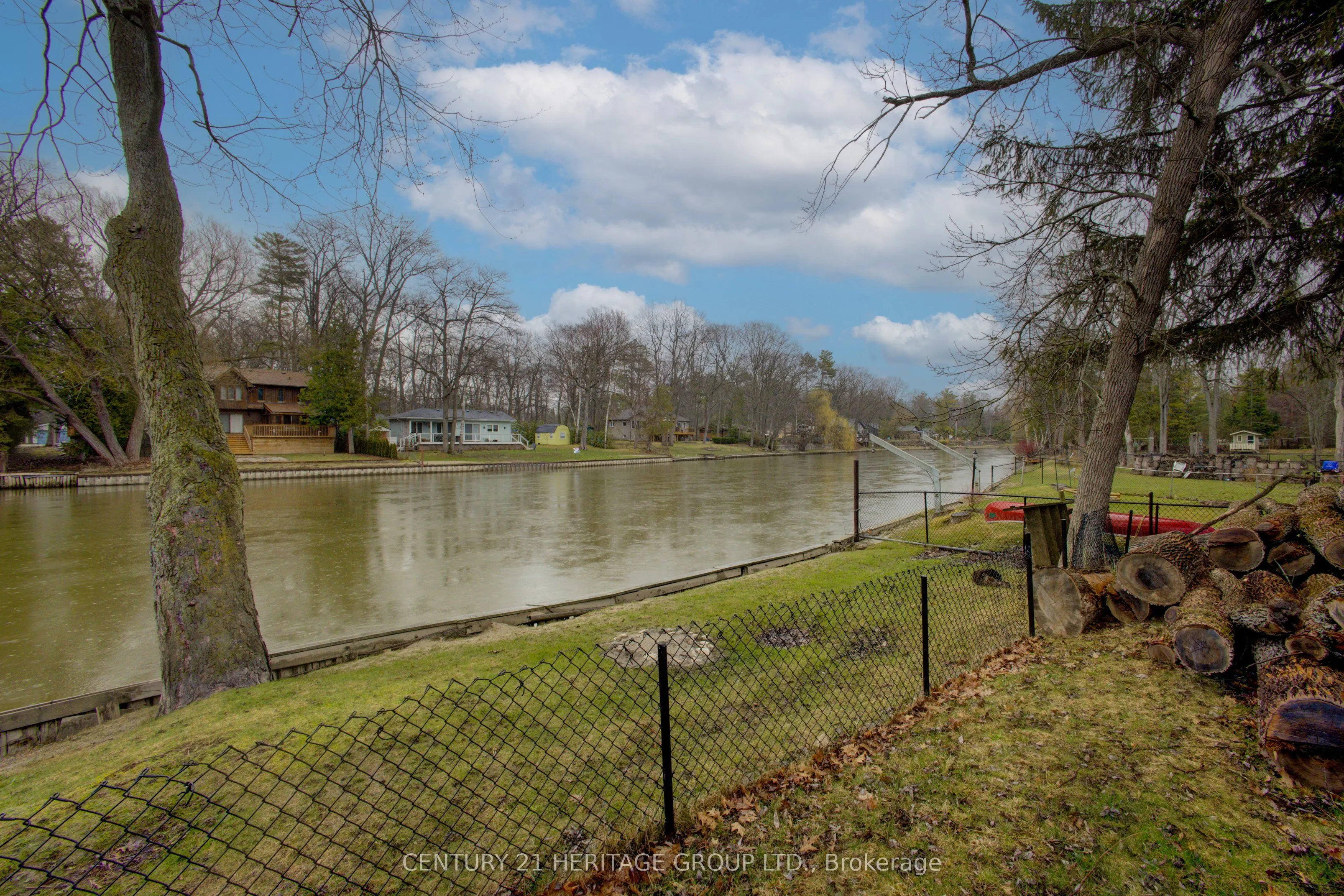 103 Sunnidale Road S