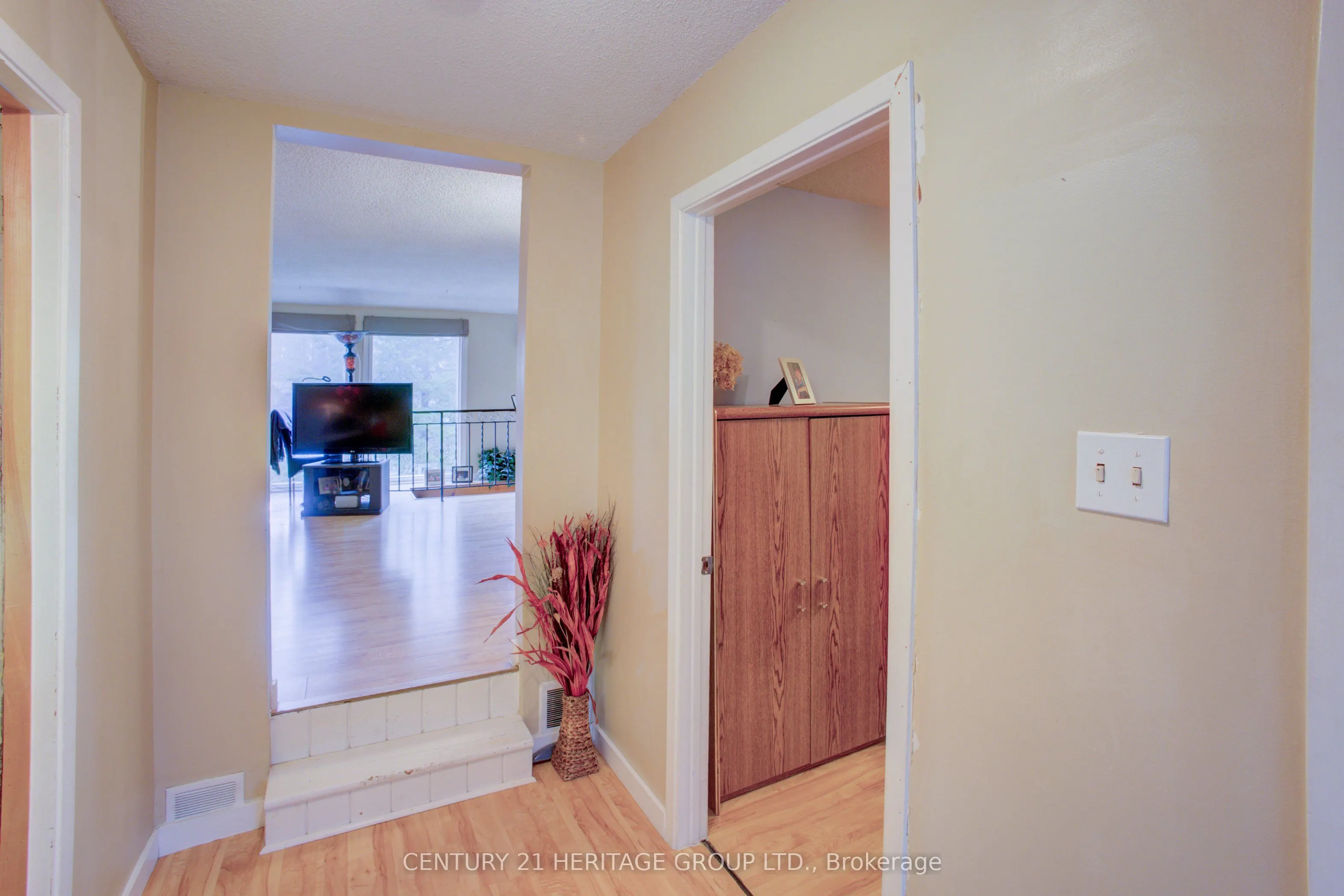 103 Sunnidale Road S