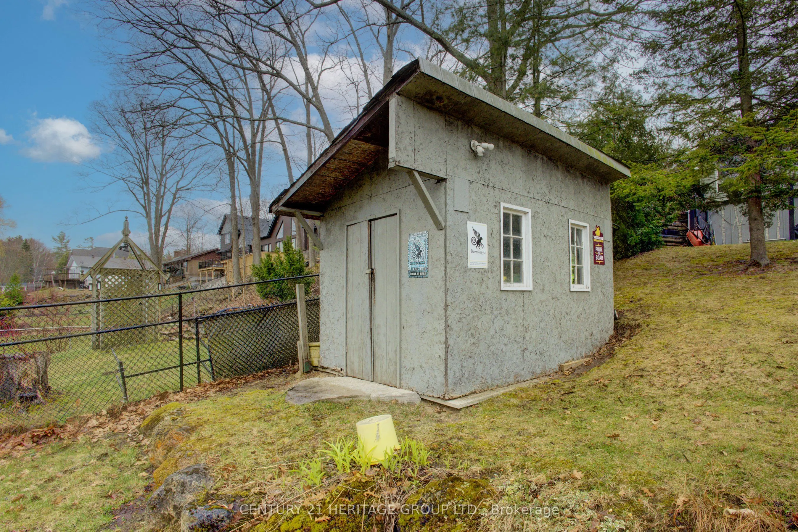 103 Sunnidale Road S