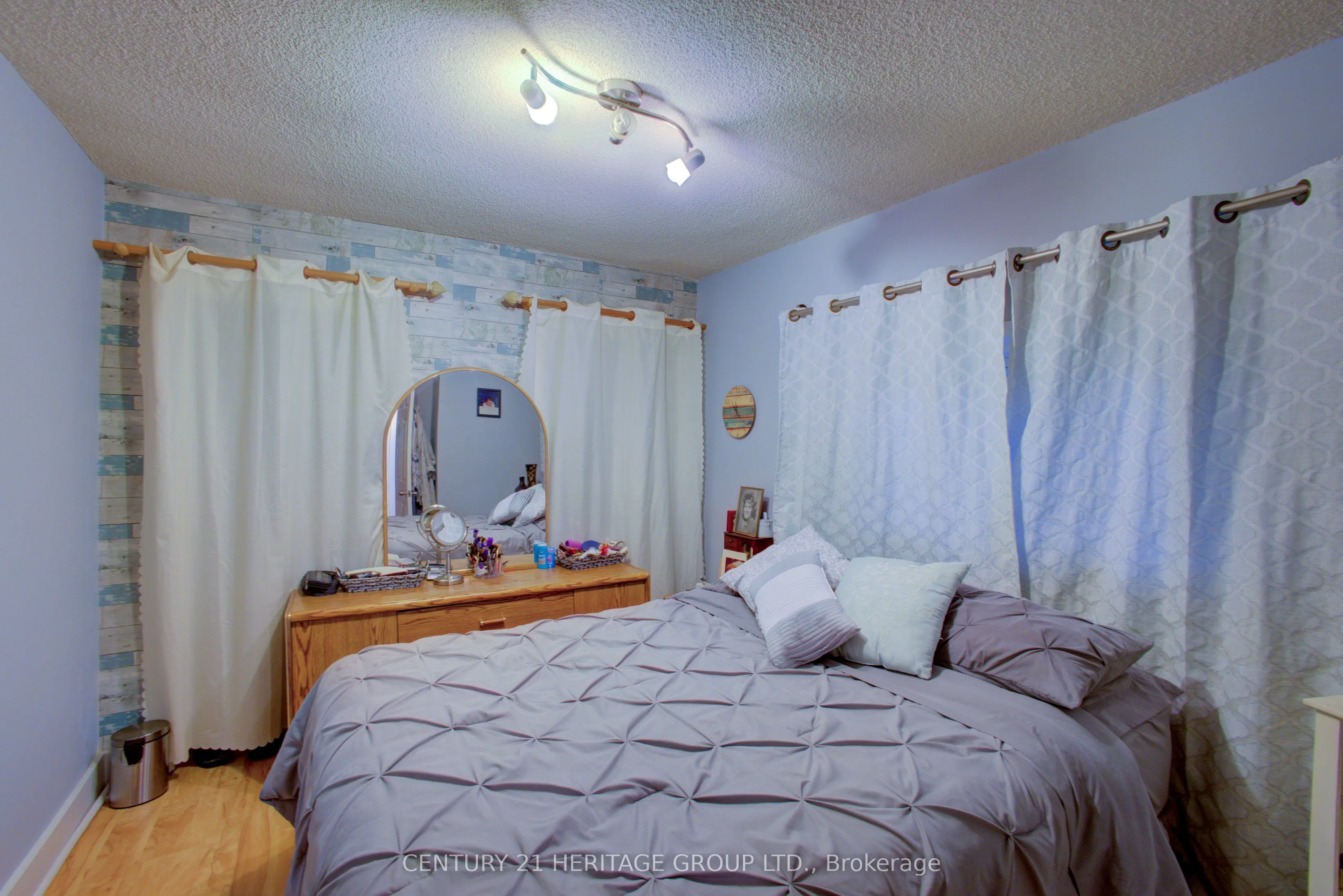 103 Sunnidale Road S