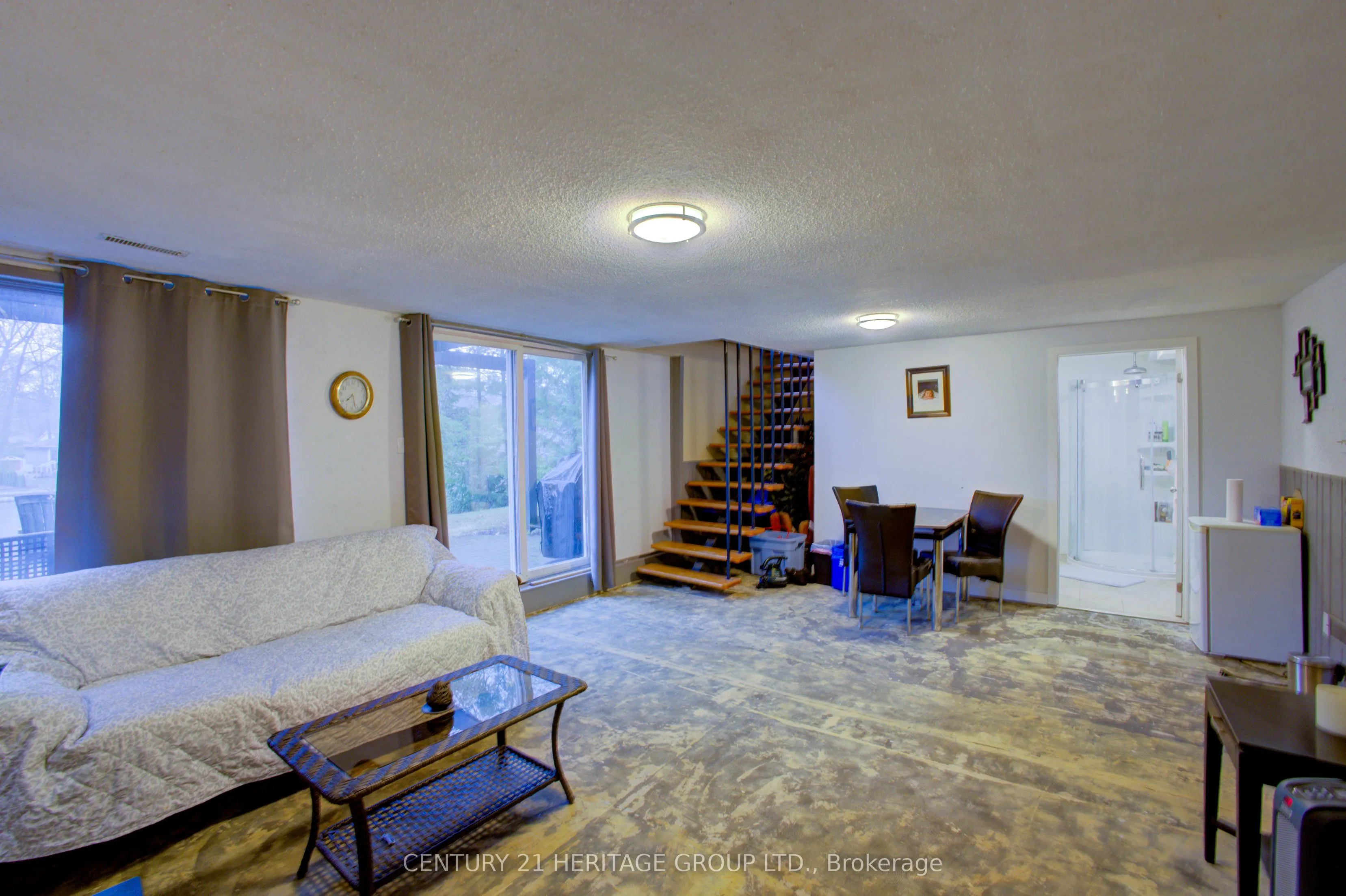 103 Sunnidale Road S