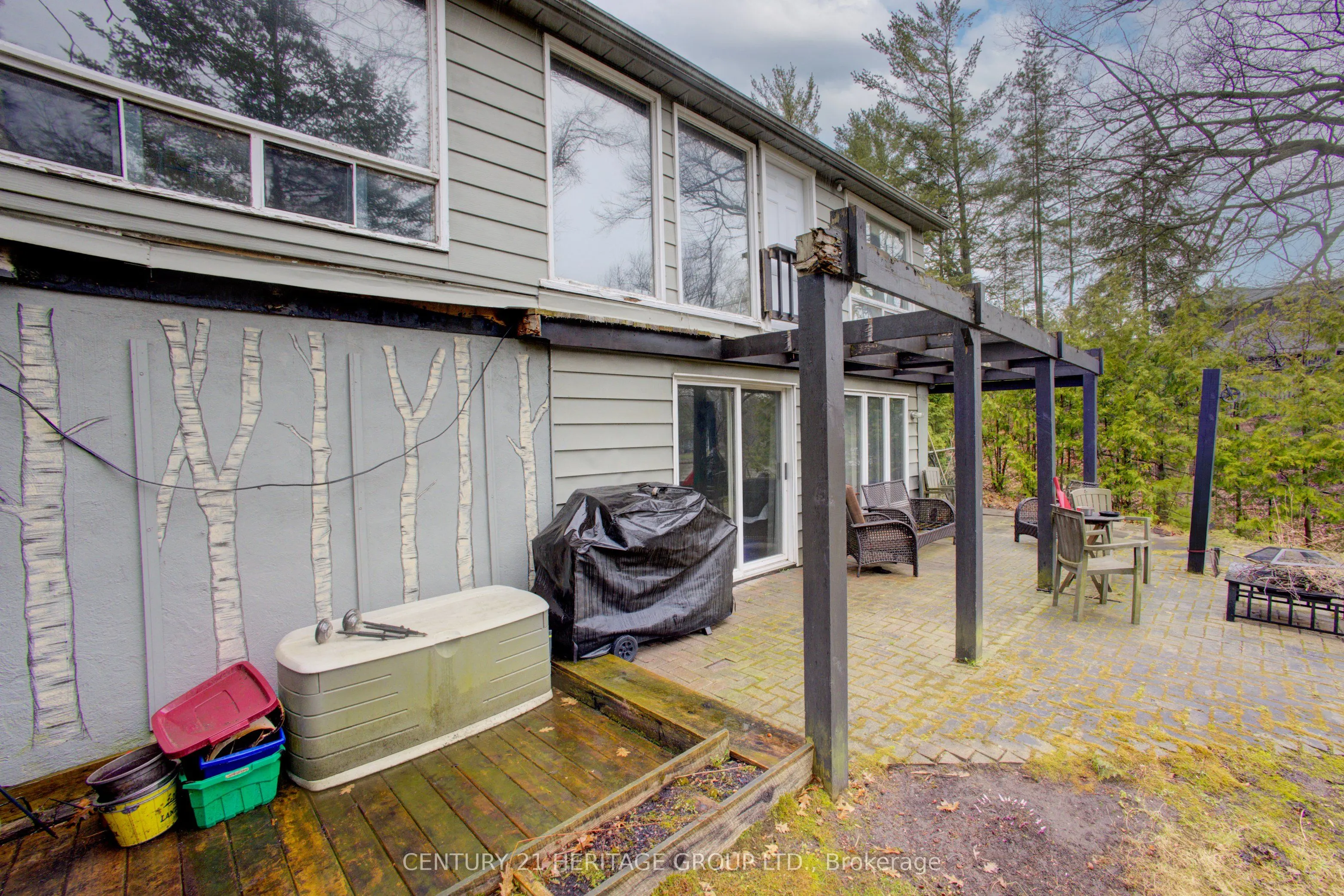 103 Sunnidale Road S