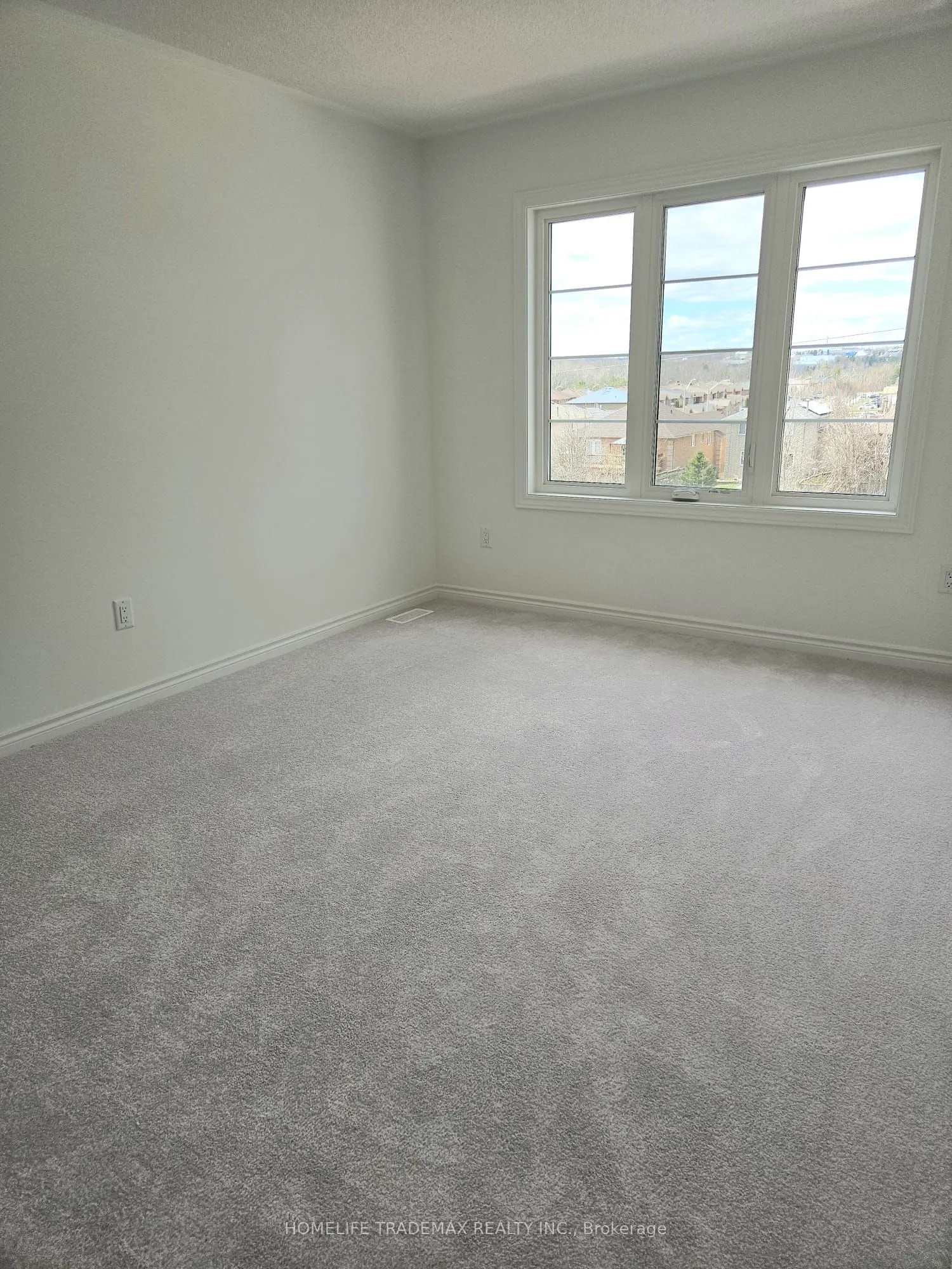16 West Oak Trail