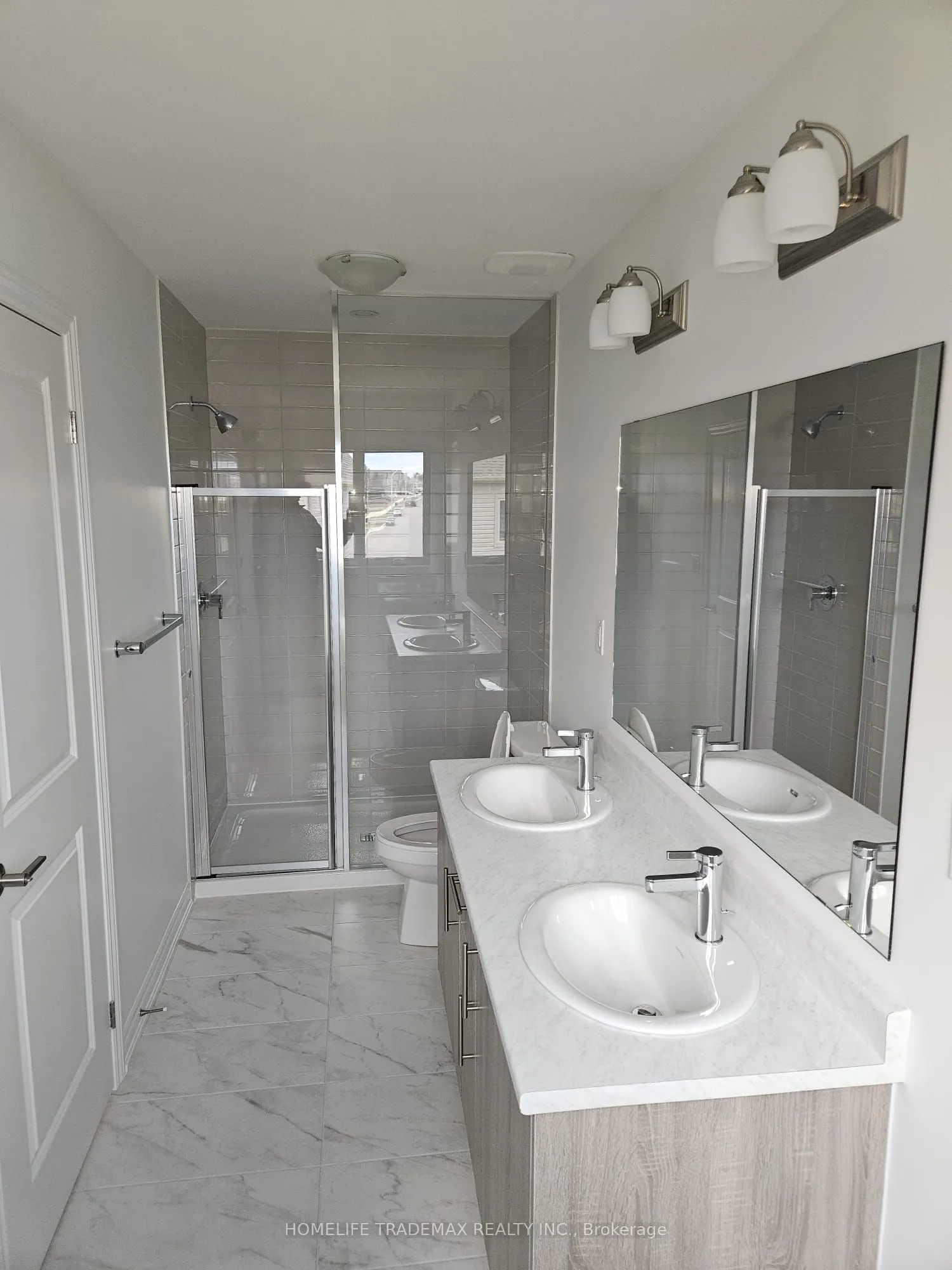 16 West Oak Trail