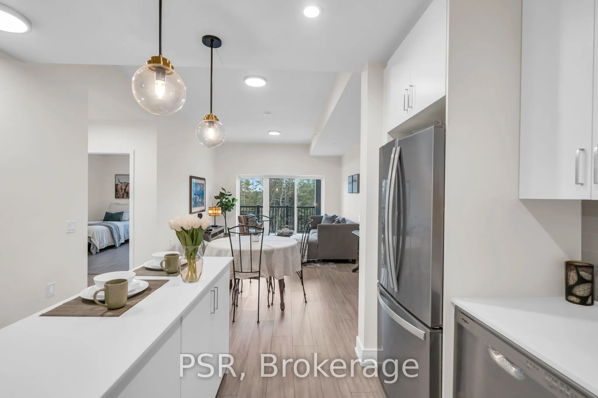 121 Mary Street, #309