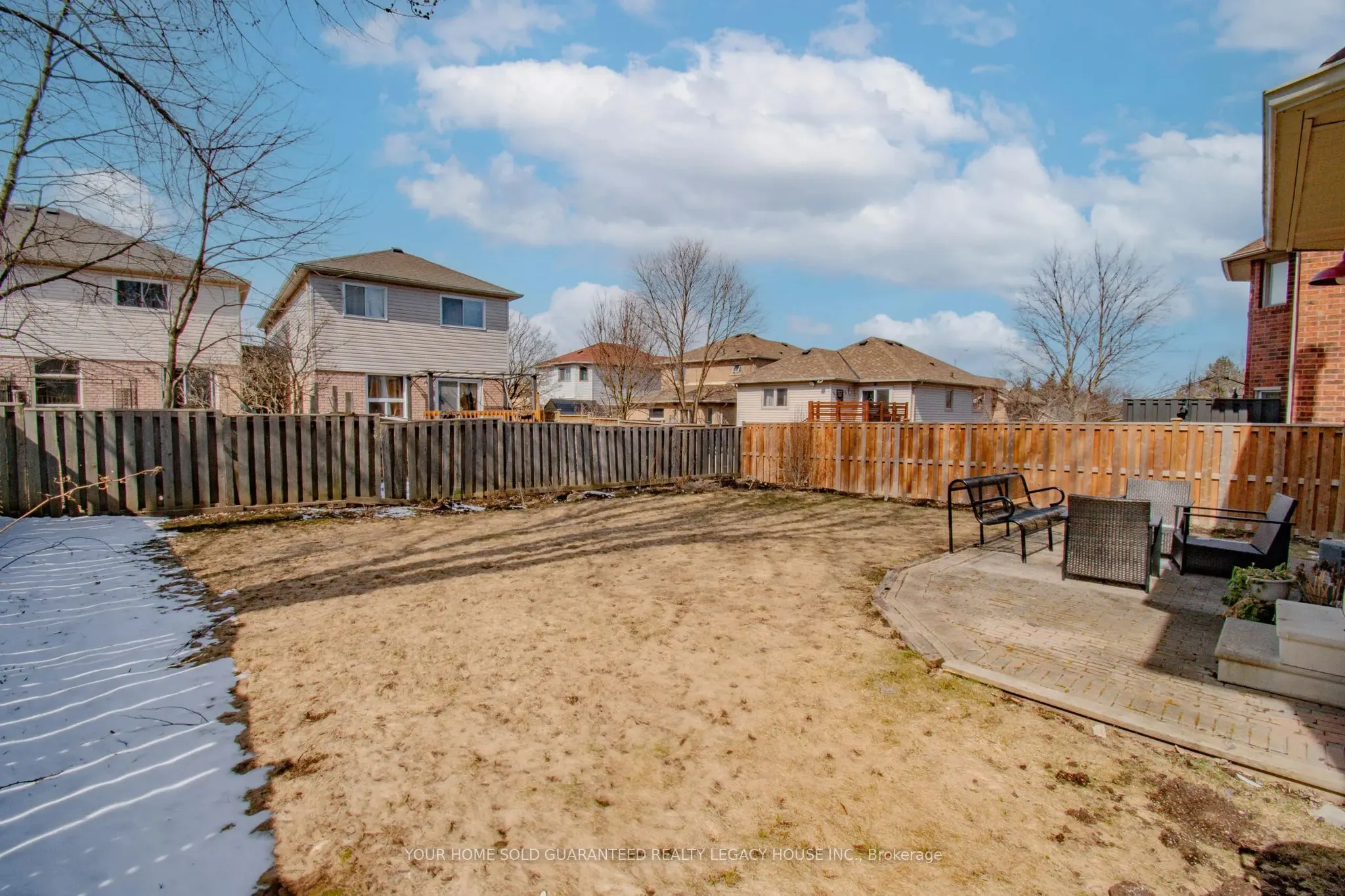 186 Ferndale Drive S