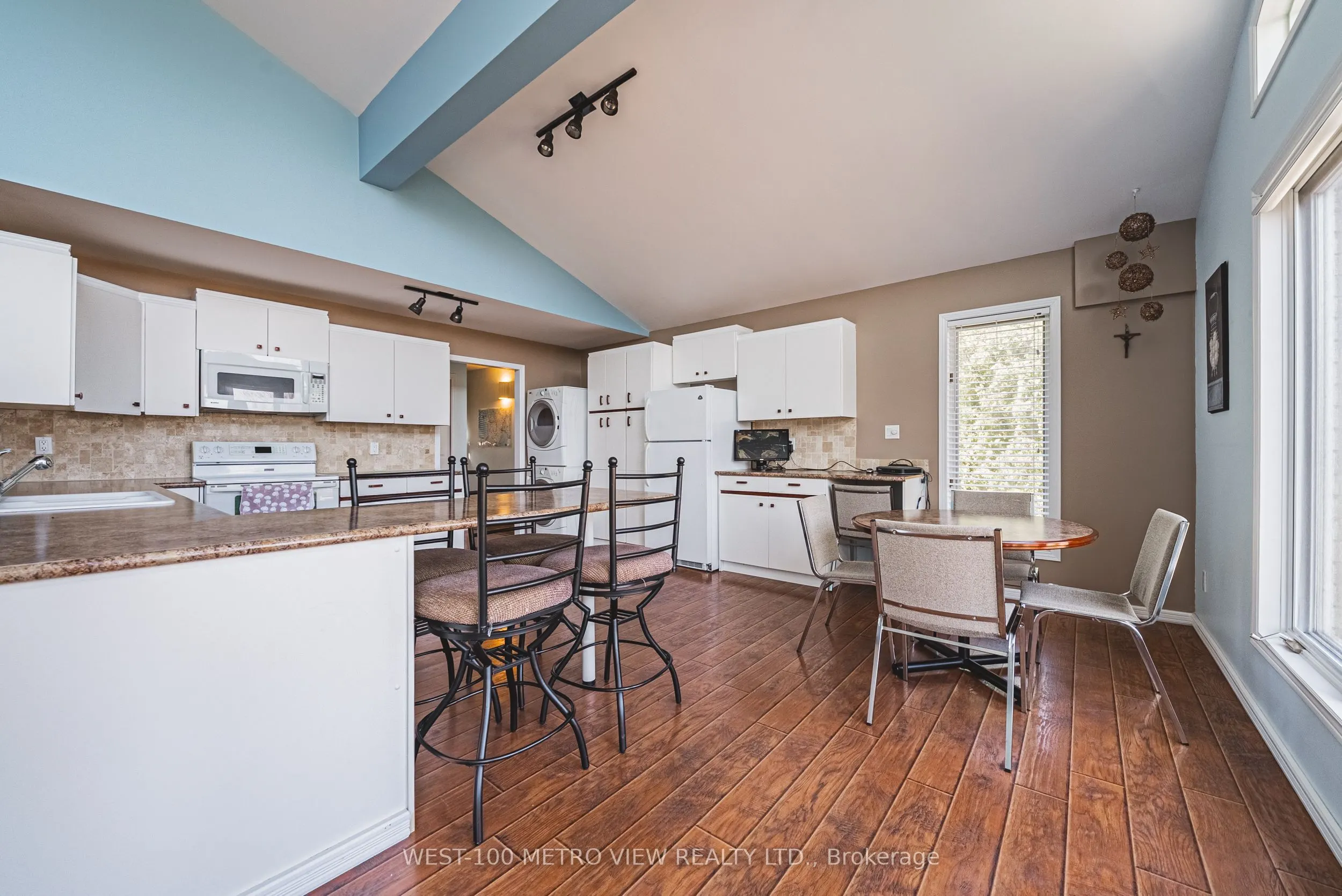 2476 Champlain Road