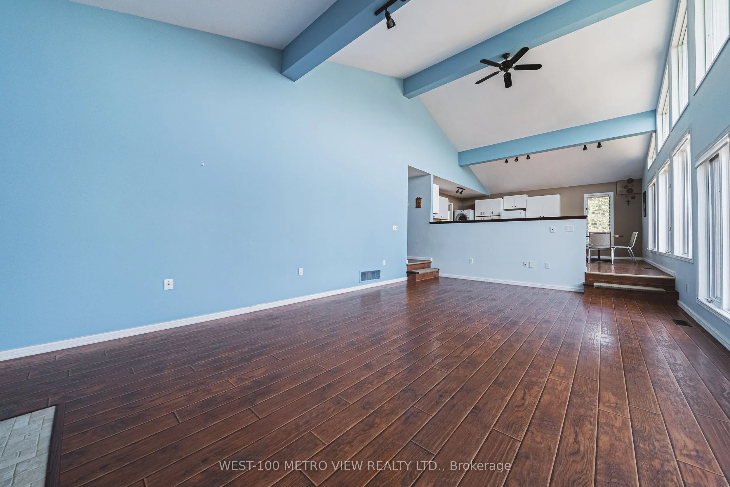 2476 Champlain Road