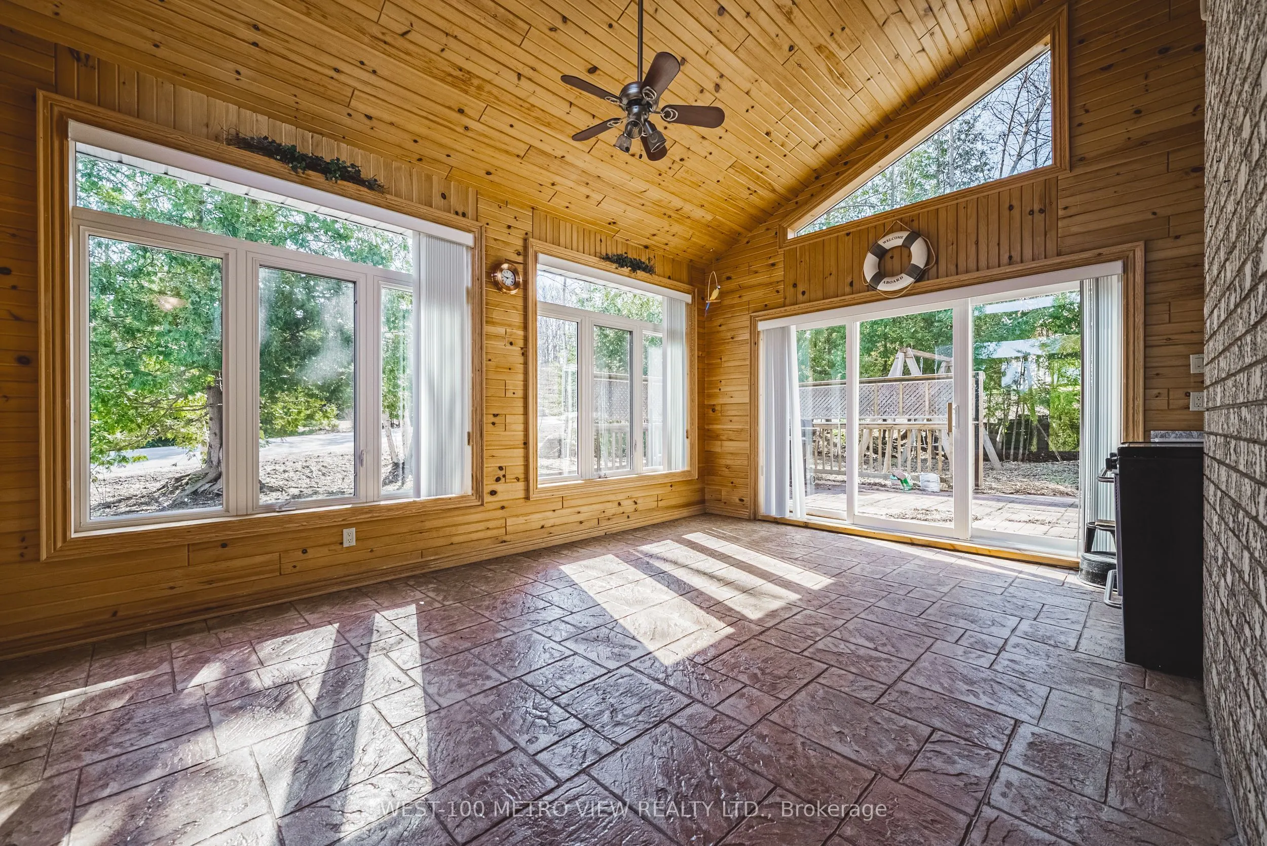 2476 Champlain Road