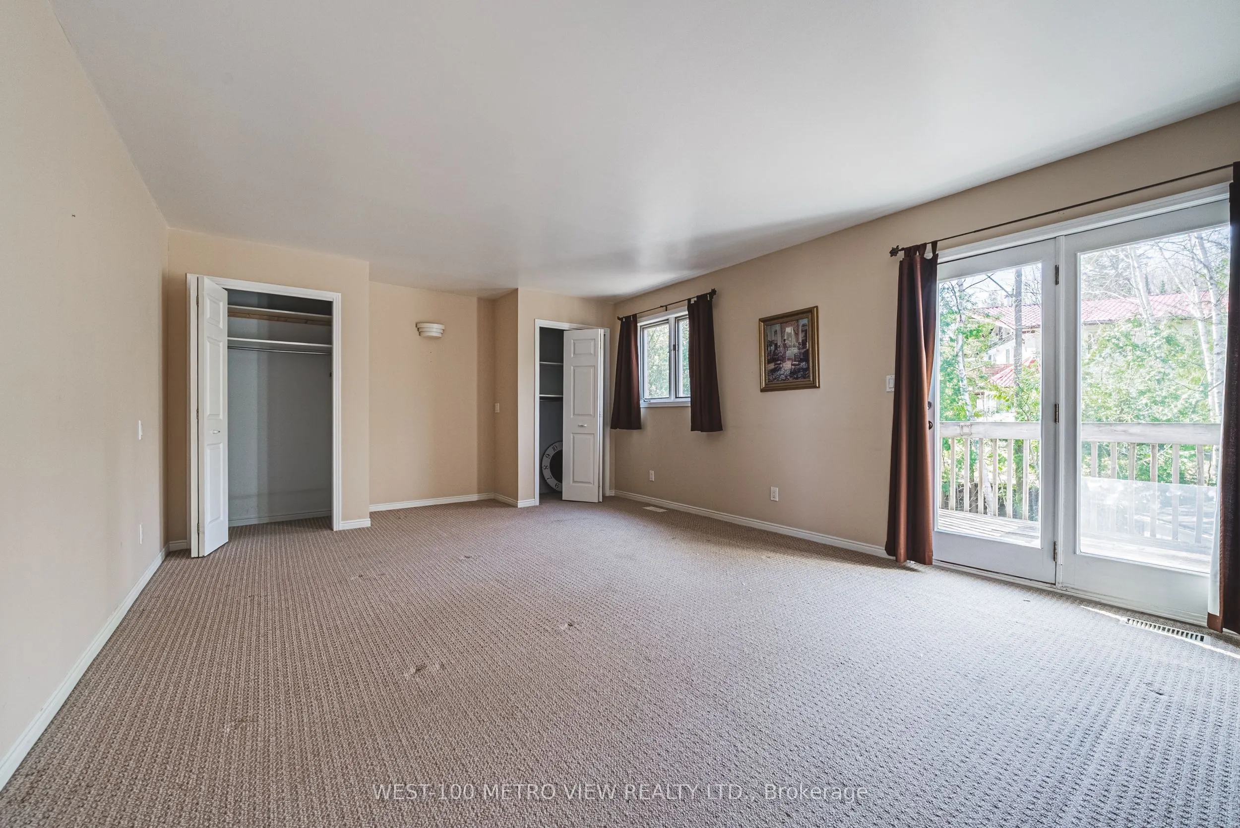 2476 Champlain Road