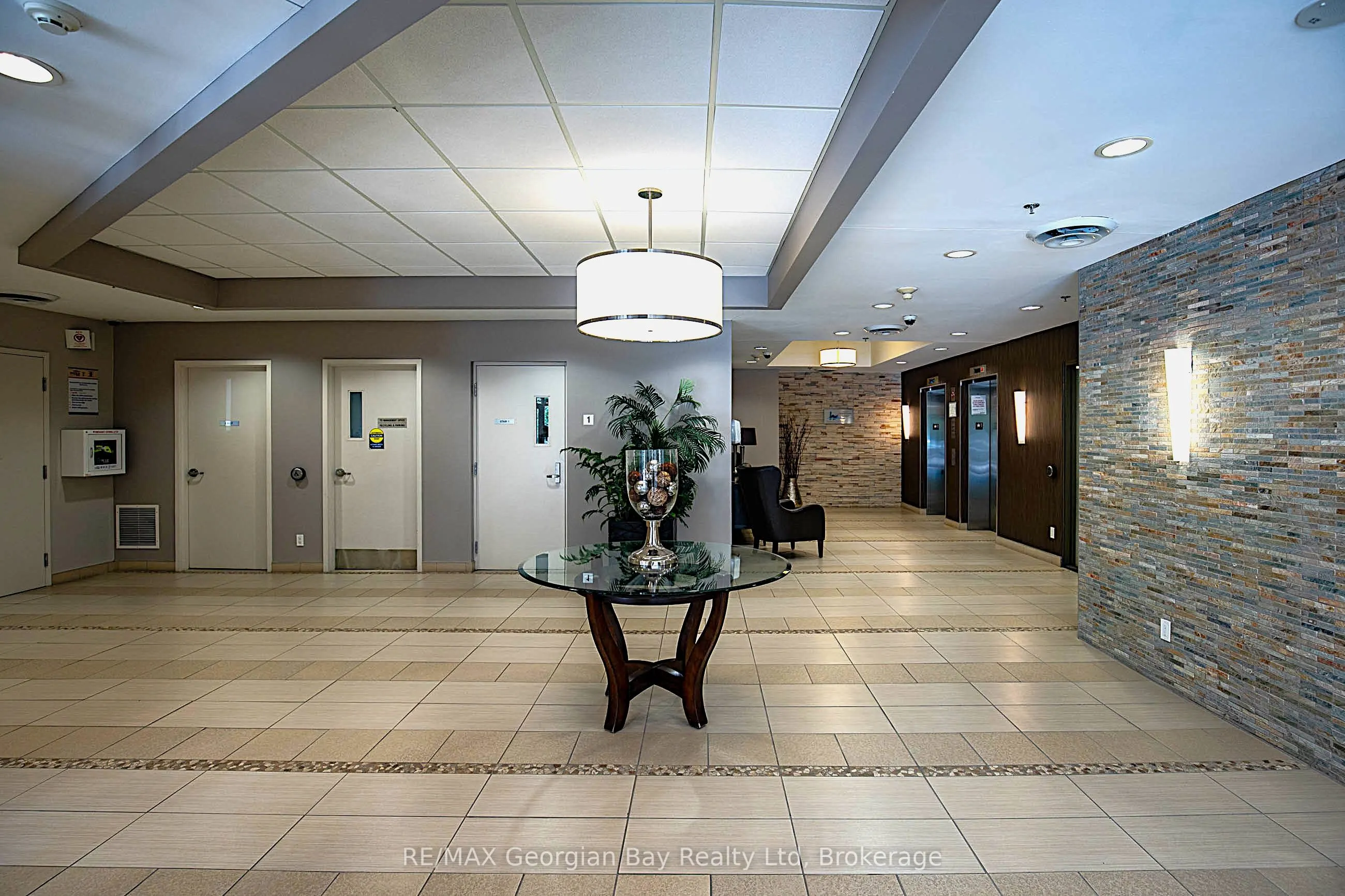 699 Aberdeen Boulevard #905