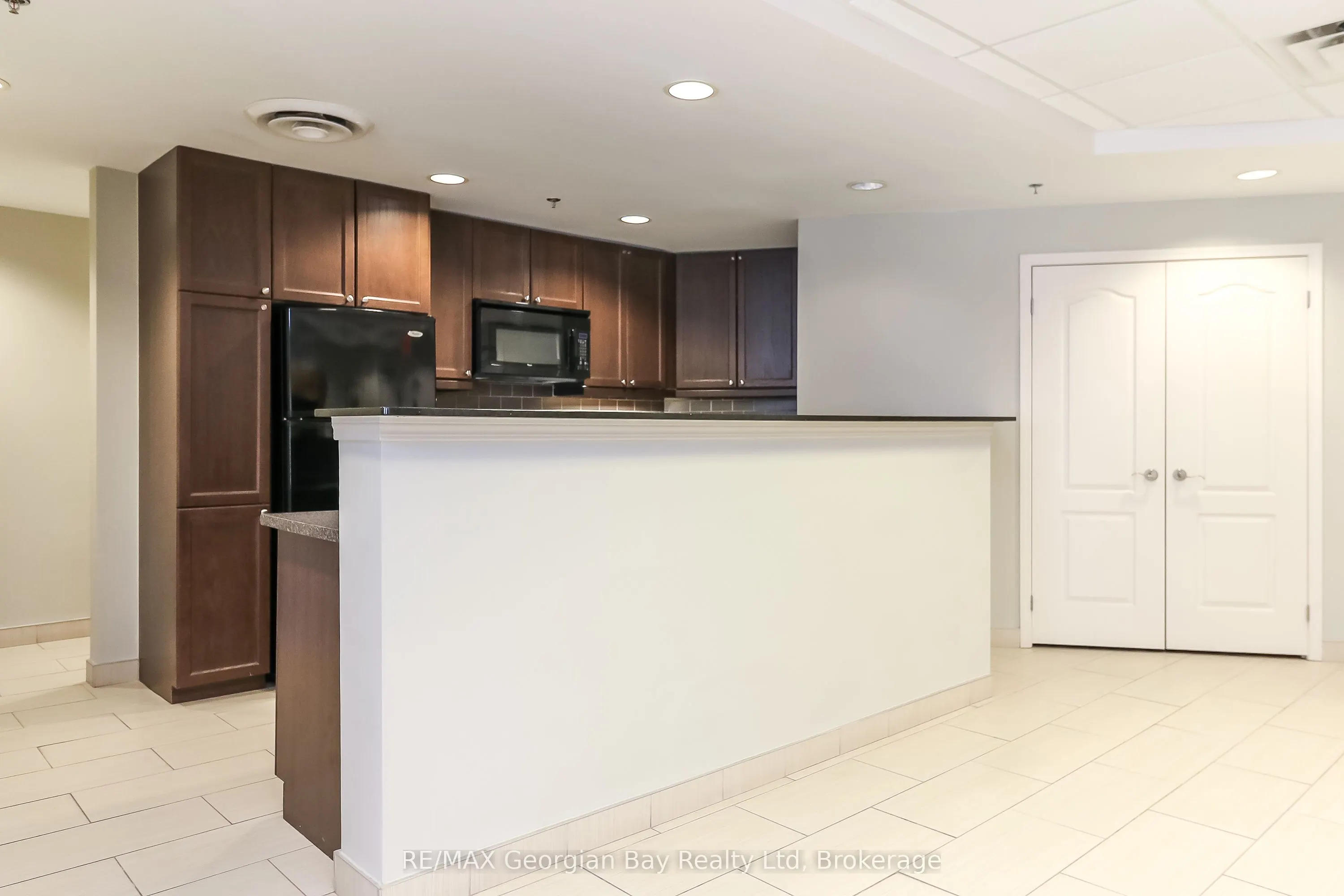 699 Aberdeen Boulevard #905