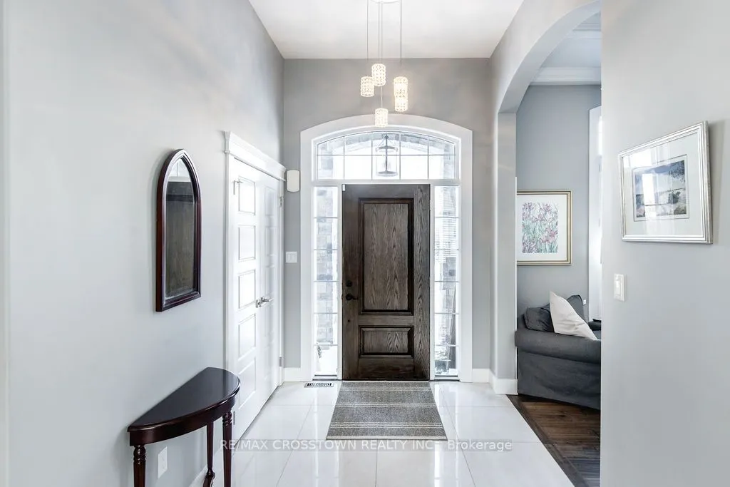 25 MENNILL Drive
